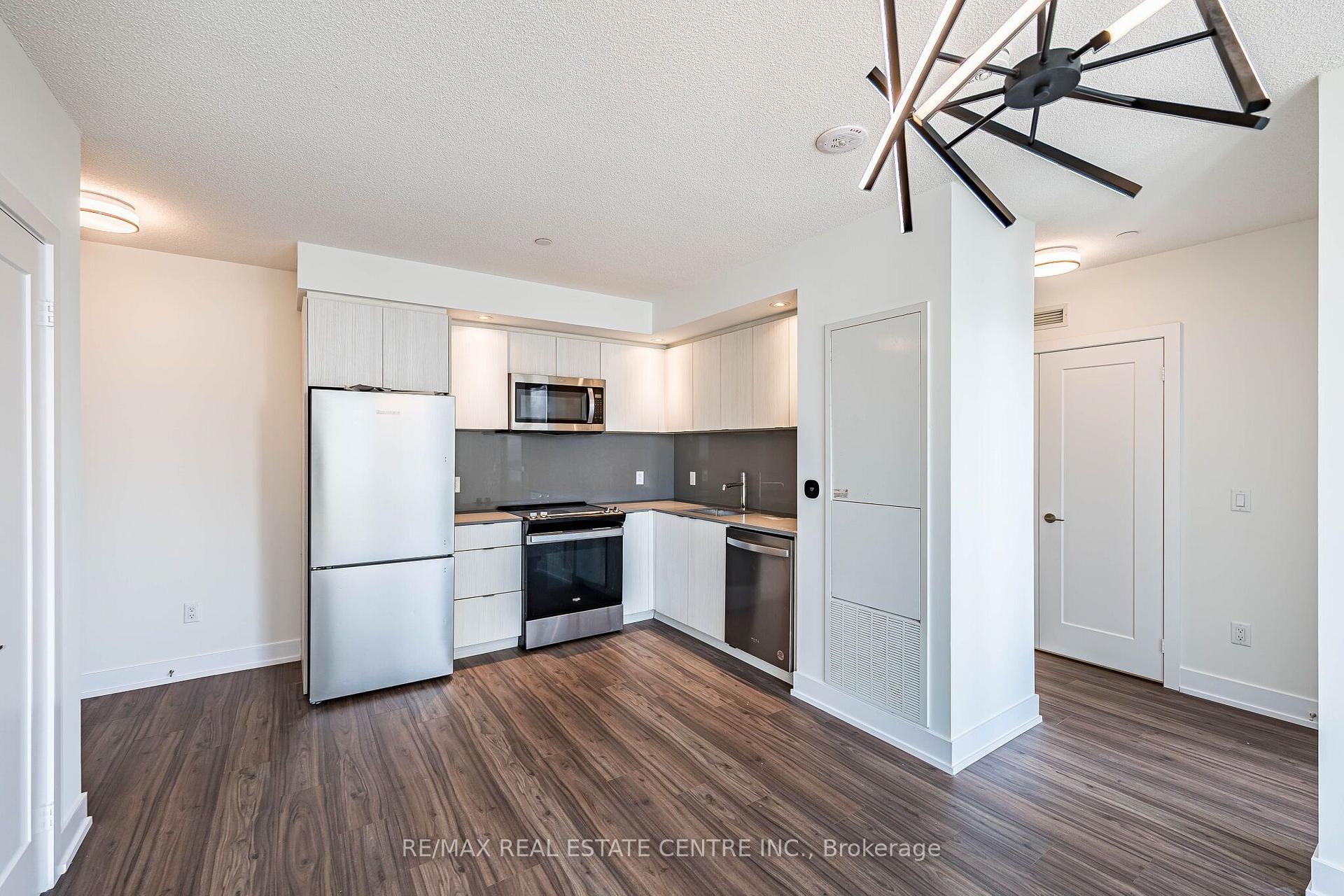 Photo 14 of Unit ph01, 10 Eva Road, Etobicoke, Etobicoke West Mall — HOMEH