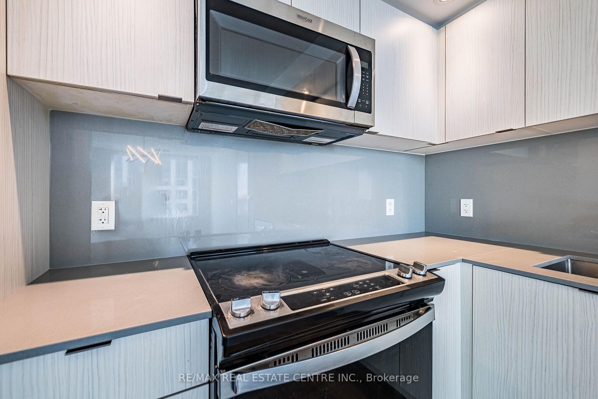 Photo 20 of Unit ph01, 10 Eva Road, Etobicoke, Etobicoke West Mall — HOMEH
