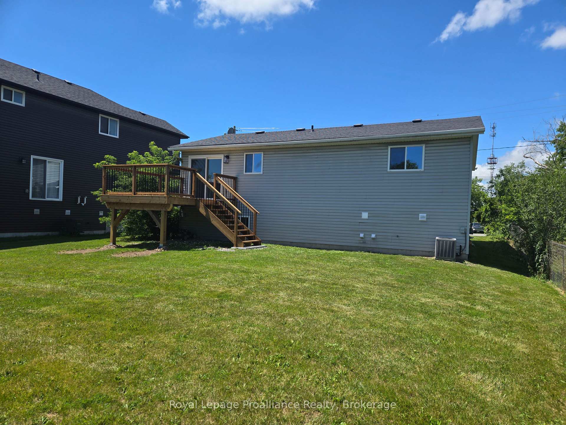 Photo 2 of 44 Cannifton Road N, Belleville, Belleville Ward — HOMEH