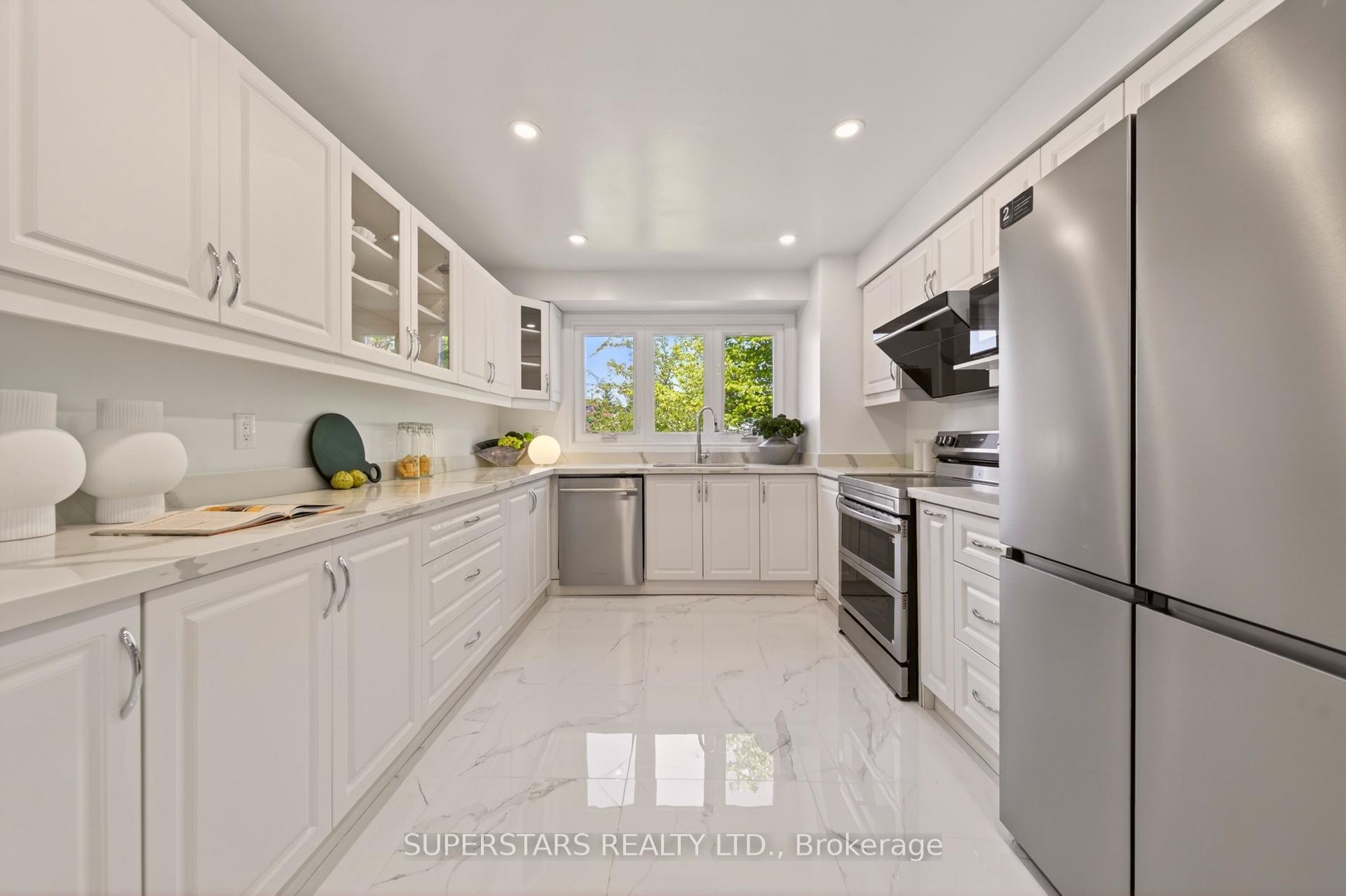 Photo 13 of 64 Tambrook Drive, Scarborough, L'Amoreaux — HOMEH