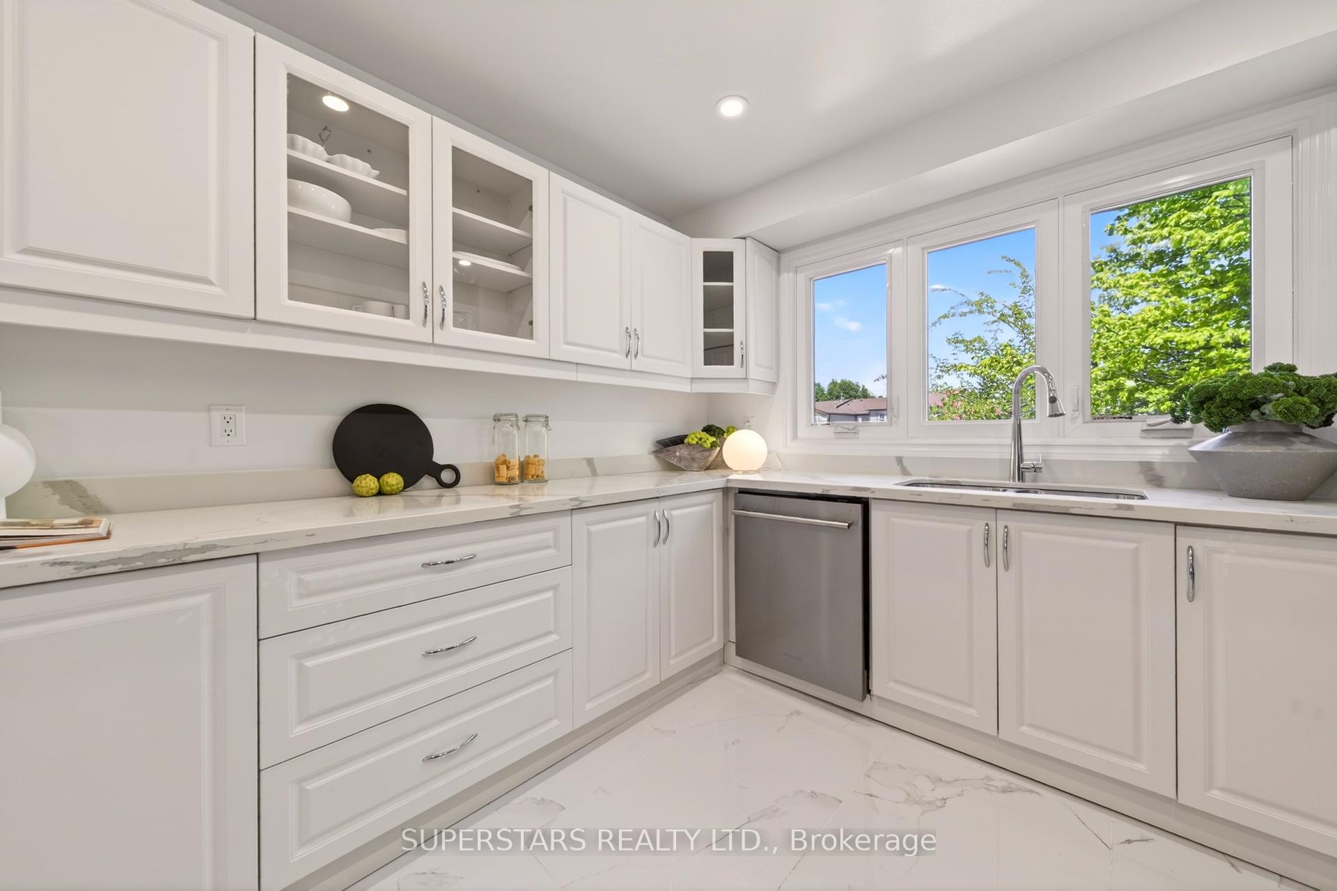 Photo 14 of 64 Tambrook Drive, Scarborough, L'Amoreaux — HOMEH