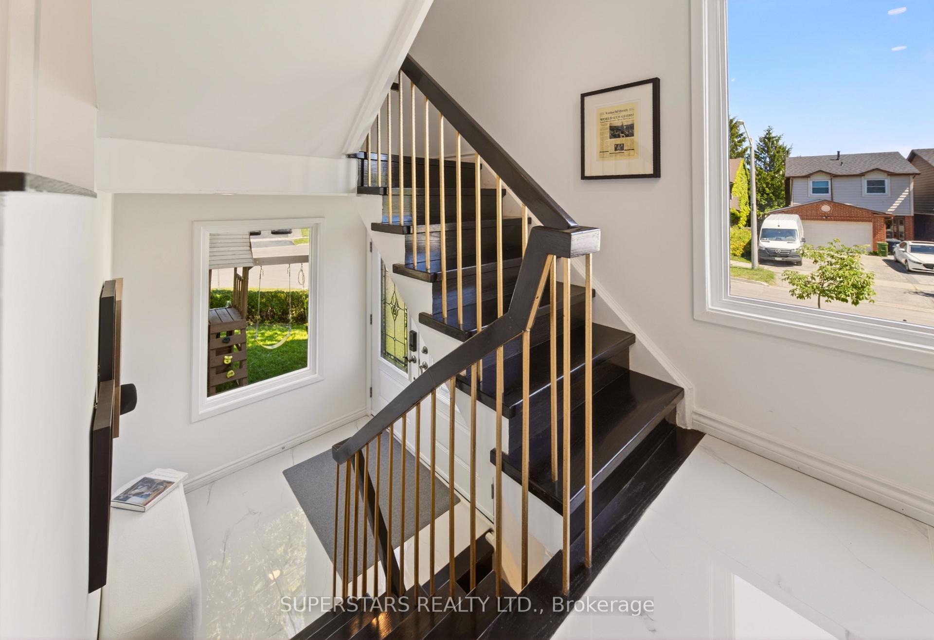 Photo 25 of 64 Tambrook Drive, Scarborough, L'Amoreaux — HOMEH