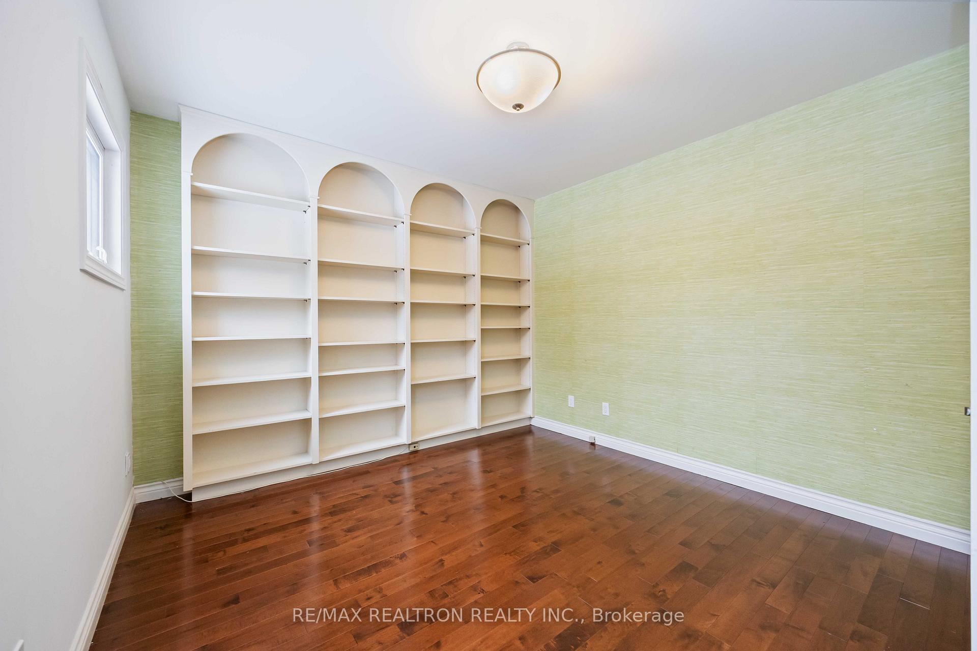 Photo 19 of 12 Donwoods Drive, North York, Bridle Path-Sunnybrook-York Mills — HOMEH