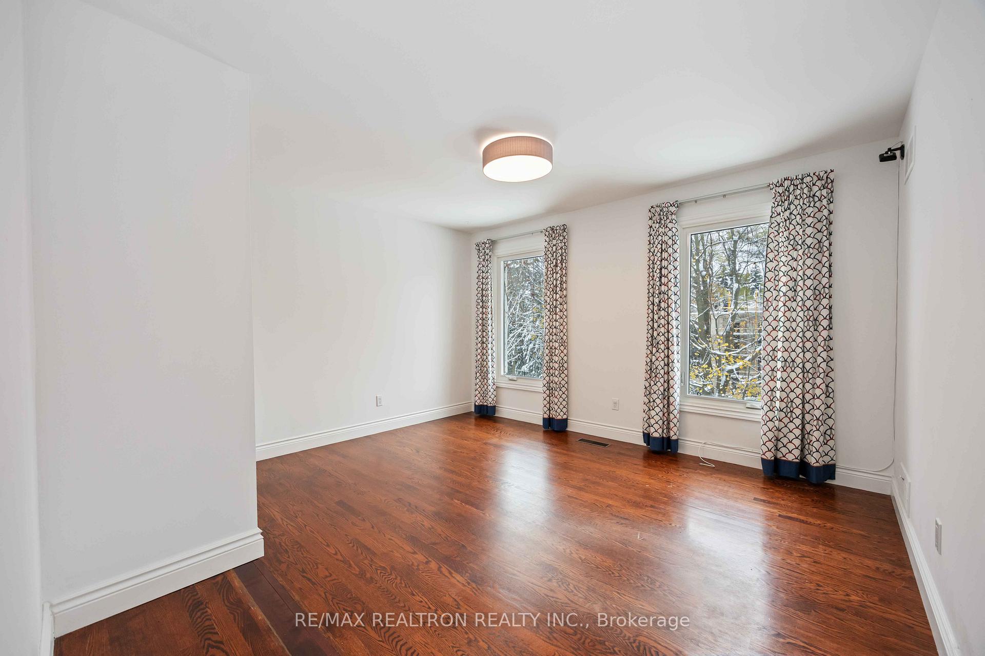 Photo 32 of 12 Donwoods Drive, North York, Bridle Path-Sunnybrook-York Mills — HOMEH