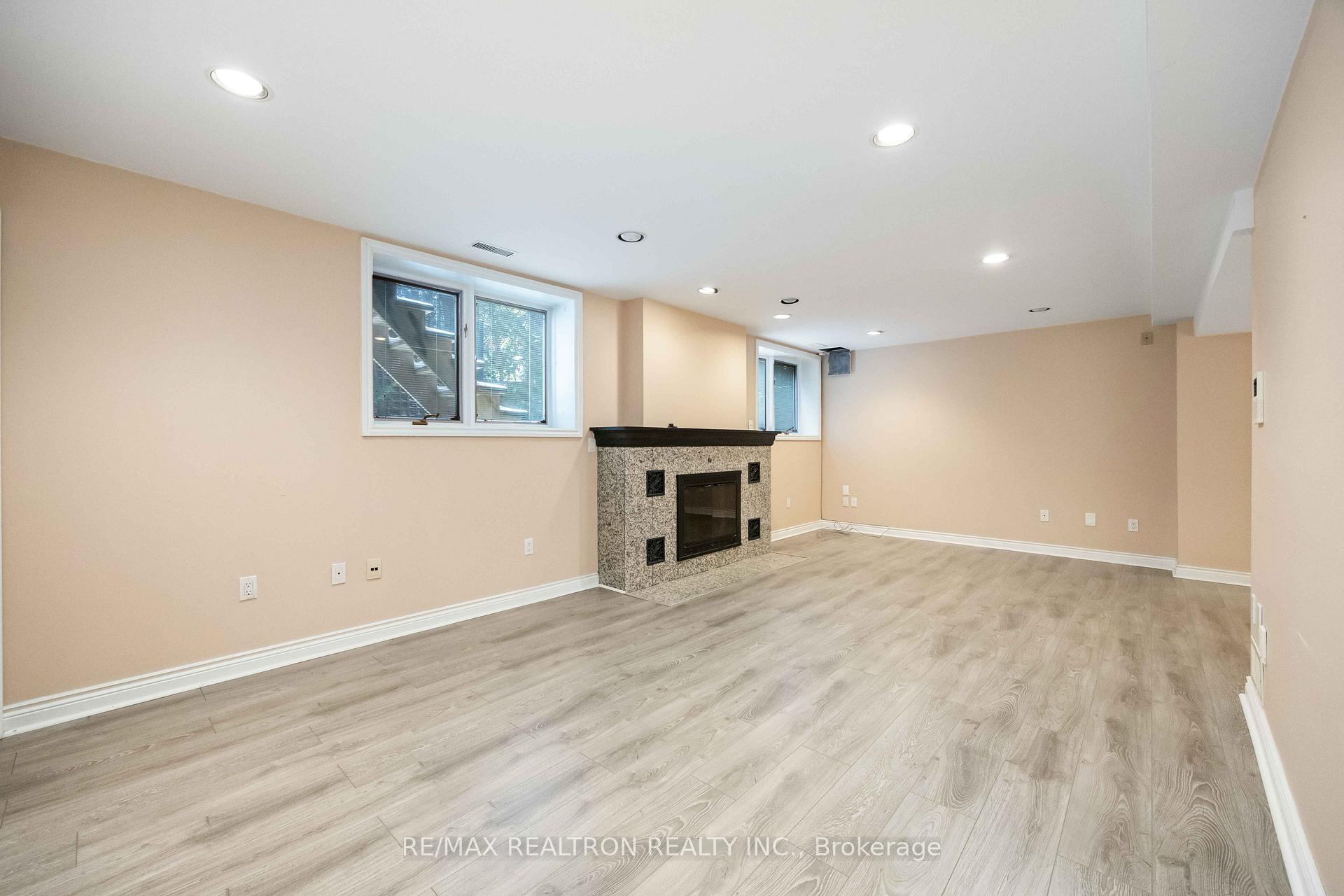Photo 35 of 12 Donwoods Drive, North York, Bridle Path-Sunnybrook-York Mills — HOMEH