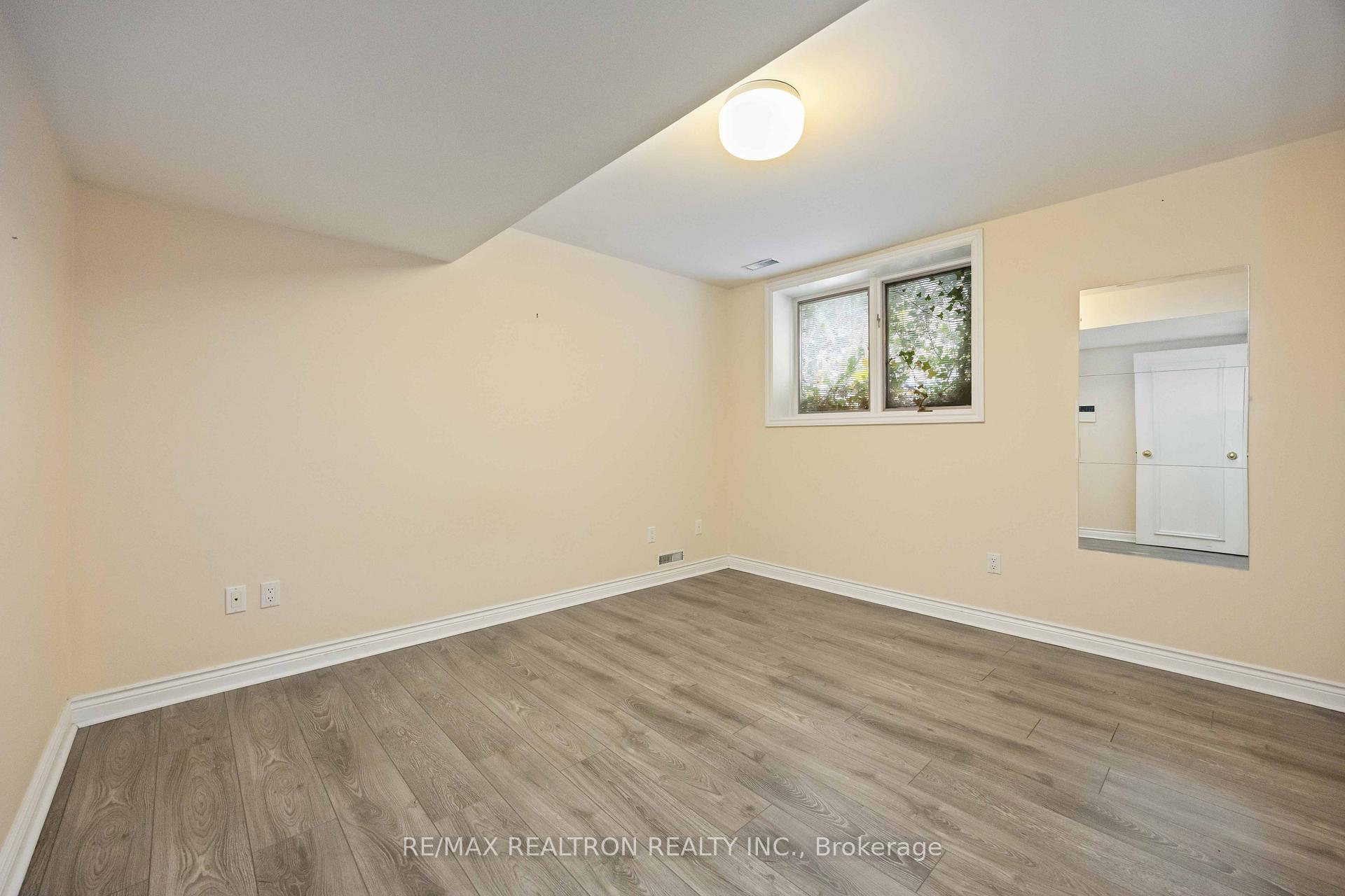 Photo 37 of 12 Donwoods Drive, North York, Bridle Path-Sunnybrook-York Mills — HOMEH