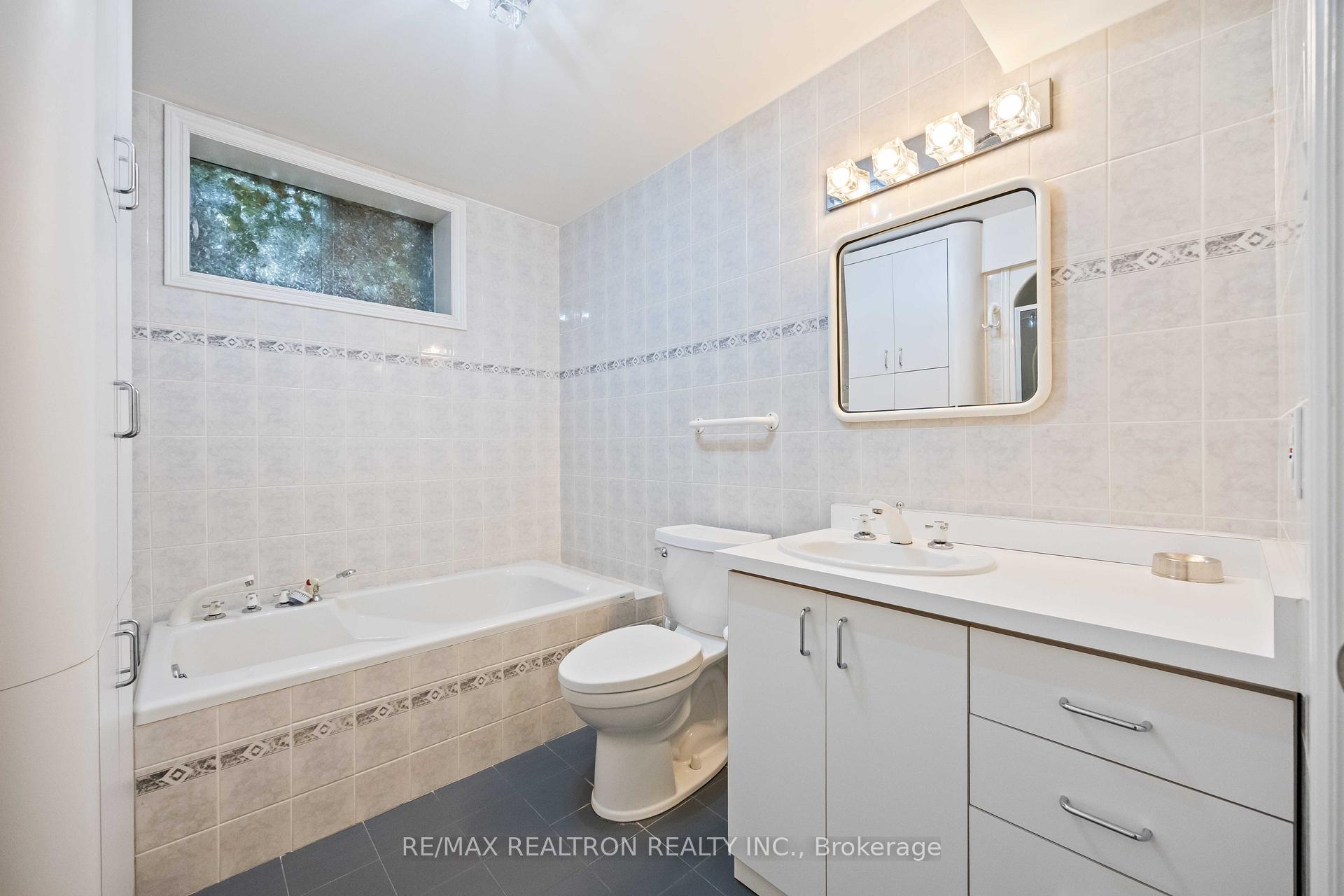 Photo 38 of 12 Donwoods Drive, North York, Bridle Path-Sunnybrook-York Mills — HOMEH