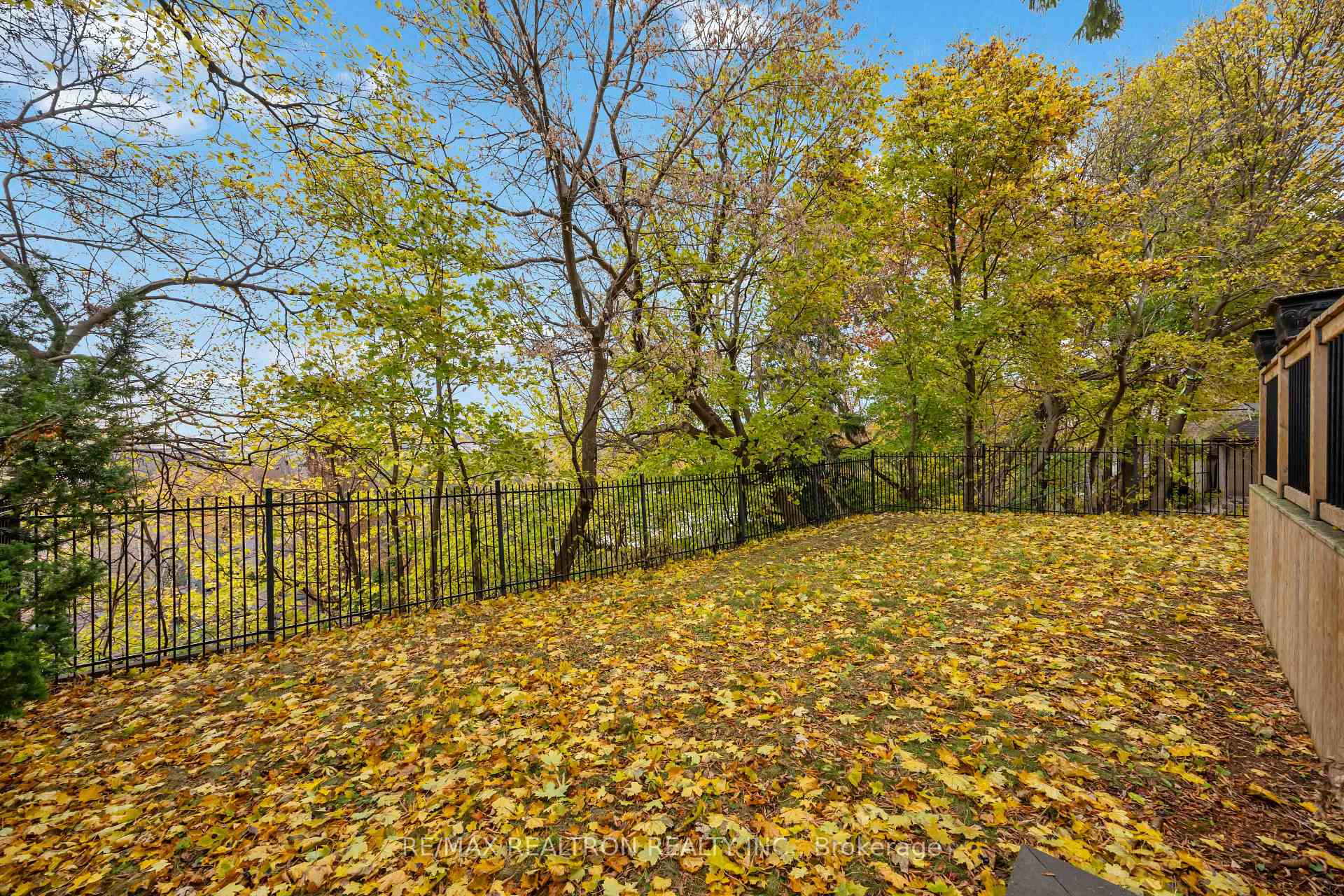 Photo 43 of 12 Donwoods Drive, North York, Bridle Path-Sunnybrook-York Mills — HOMEH