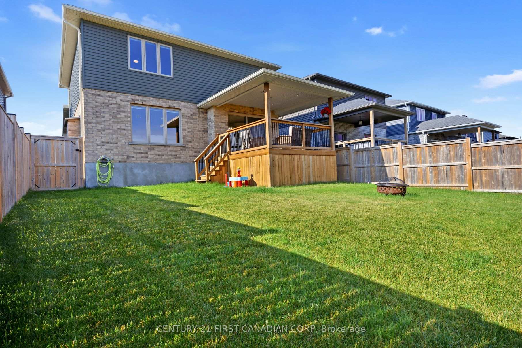 Photo 30 of 182 Gilmour Drive, Lucan Biddulph, Lucan — HOMEH