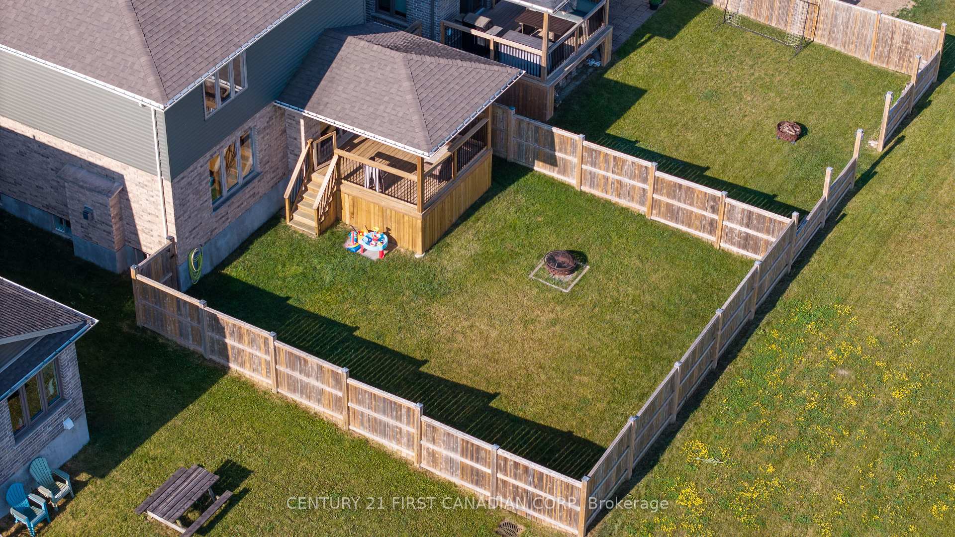 Photo 33 of 182 Gilmour Drive, Lucan Biddulph, Lucan — HOMEH