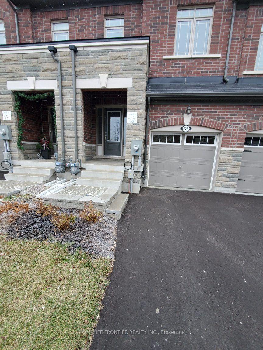 Photo 1 of 129 Gordon Circle, Newmarket, Gorham-College Manor — HOMEH