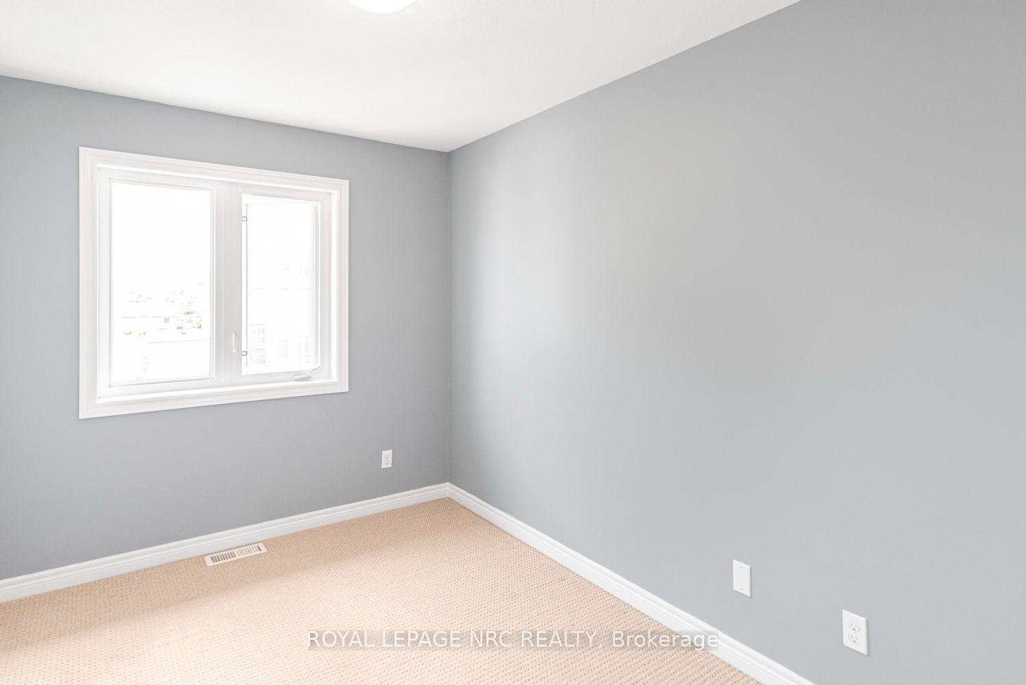 Photo 21 of Unit 22, 45 Seabreeze Crescent, Hamilton, Stoney Creek — HOMEH