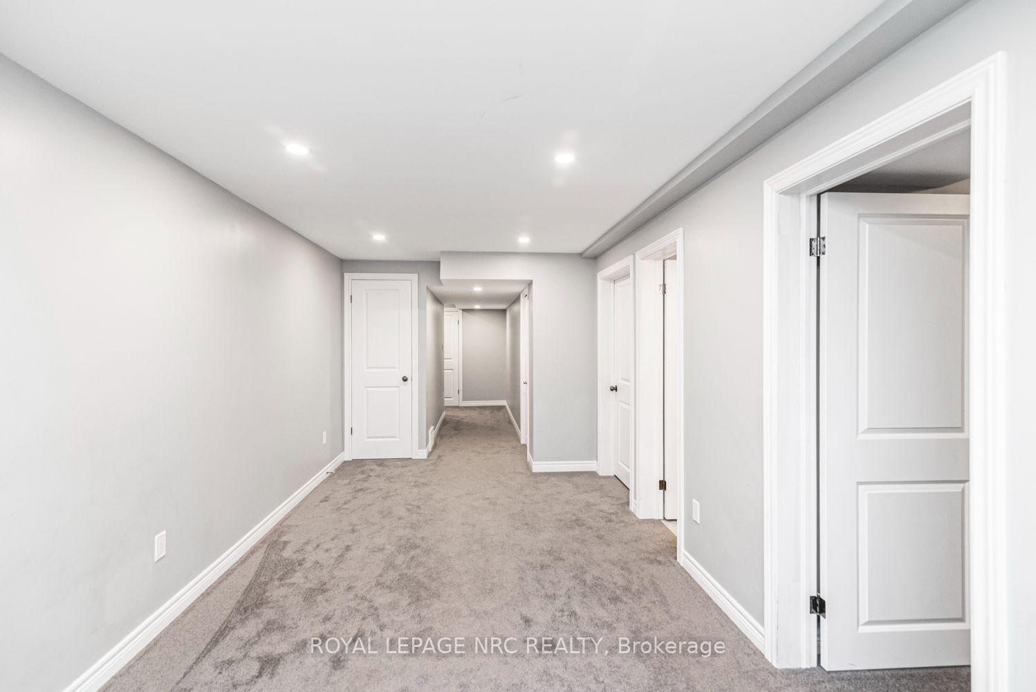 Photo 23 of Unit 22, 45 Seabreeze Crescent, Hamilton, Stoney Creek — HOMEH