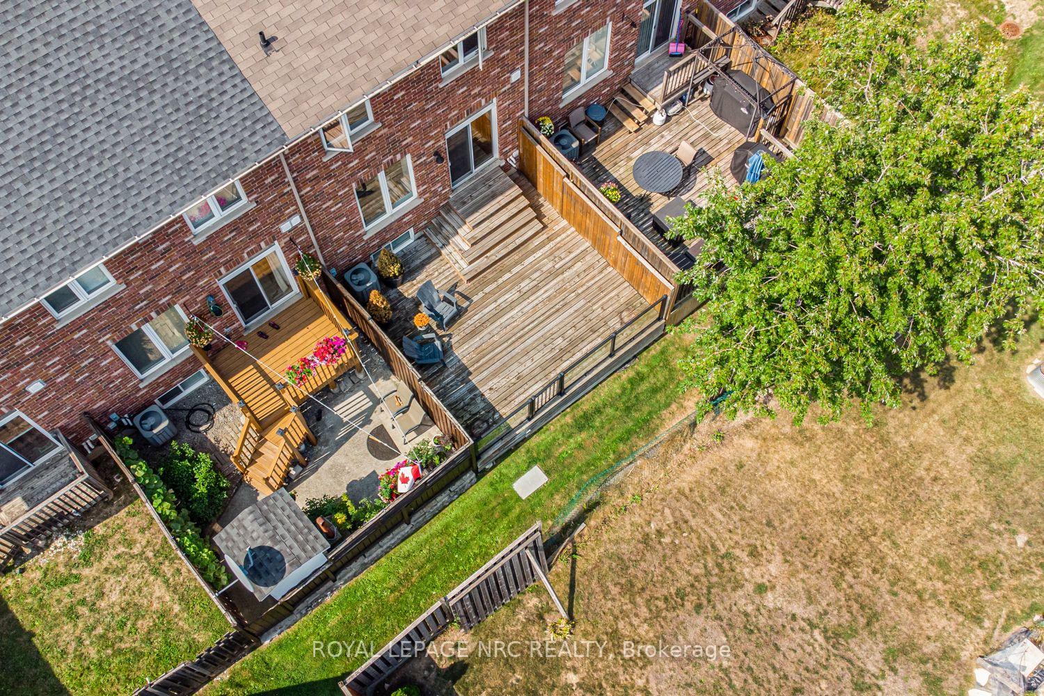 Photo 28 of Unit 22, 45 Seabreeze Crescent, Hamilton, Stoney Creek — HOMEH