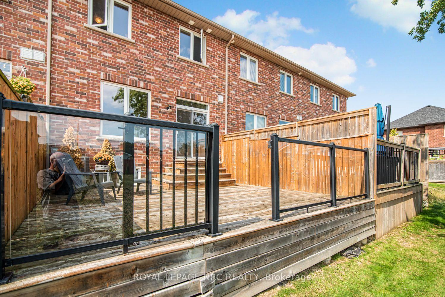 Photo 30 of Unit 22, 45 Seabreeze Crescent, Hamilton, Stoney Creek — HOMEH