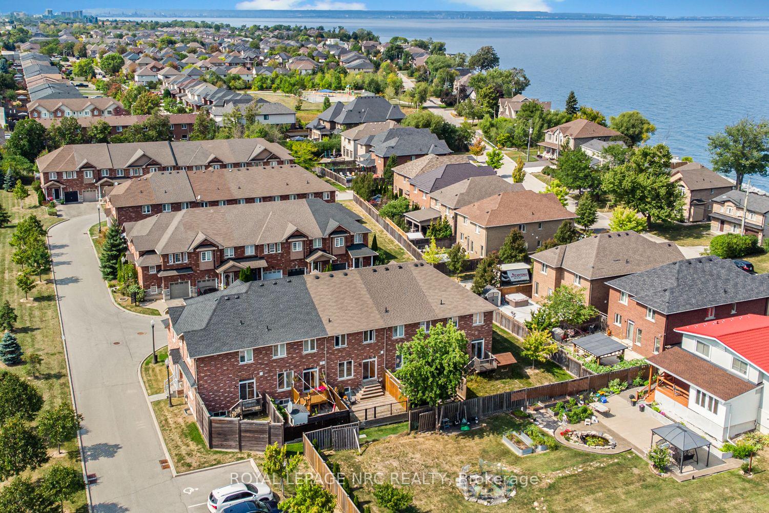 Photo 34 of Unit 22, 45 Seabreeze Crescent, Hamilton, Stoney Creek — HOMEH