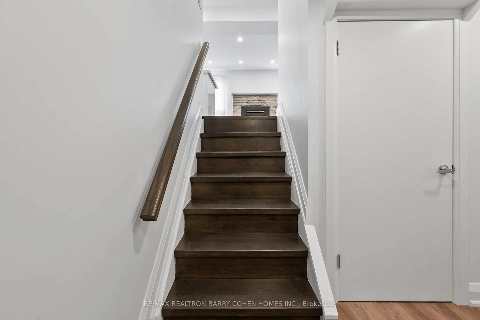 Photo 5 of Unit Mn & Bs, 194 Romfield Circuit, Markham, Royal Orchard — HOMEH