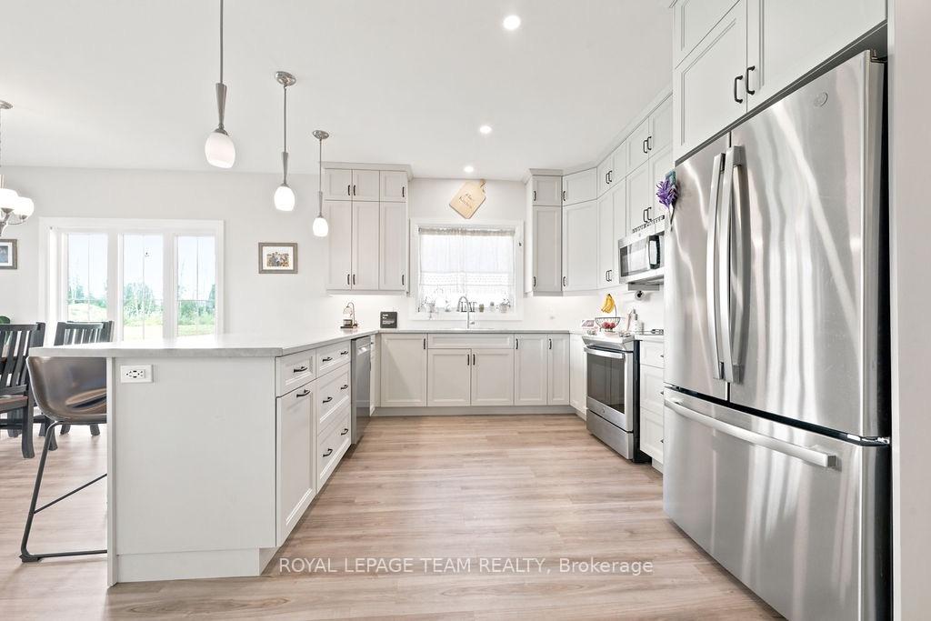Photo 10 of 12 Bamagillia Street E, Whitewater Region, Cobden — HOMEH