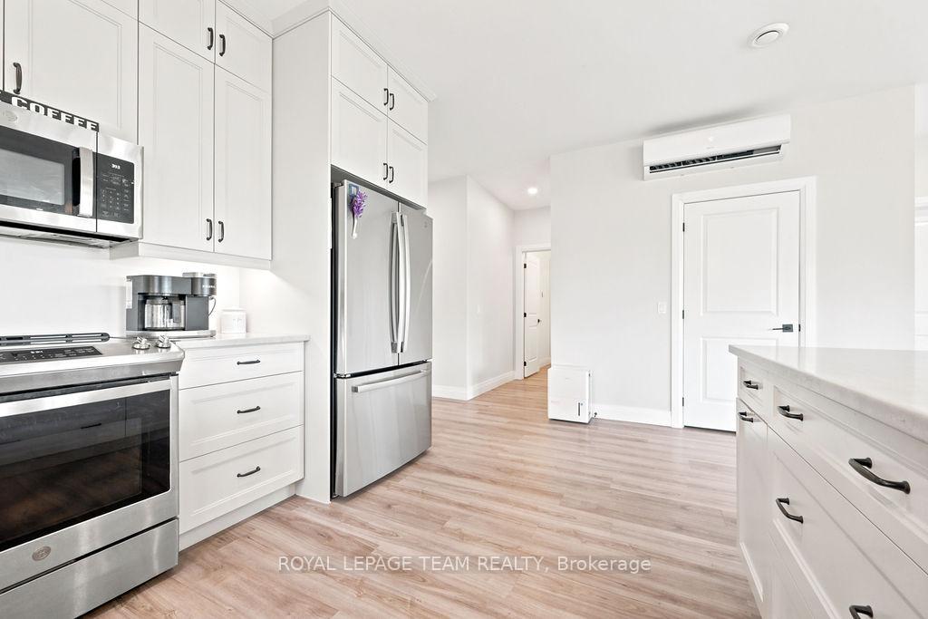Photo 13 of 12 Bamagillia Street E, Whitewater Region, Cobden — HOMEH