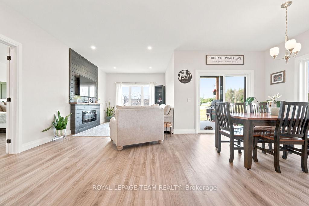 Photo 24 of 12 Bamagillia Street E, Whitewater Region, Cobden — HOMEH