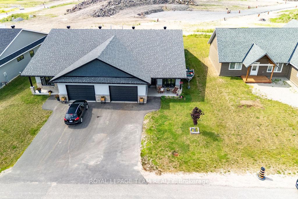 Photo 48 of 12 Bamagillia Street E, Whitewater Region, Cobden — HOMEH