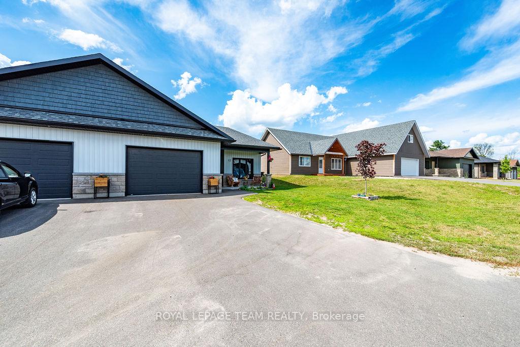 Photo 49 of 12 Bamagillia Street E, Whitewater Region, Cobden — HOMEH