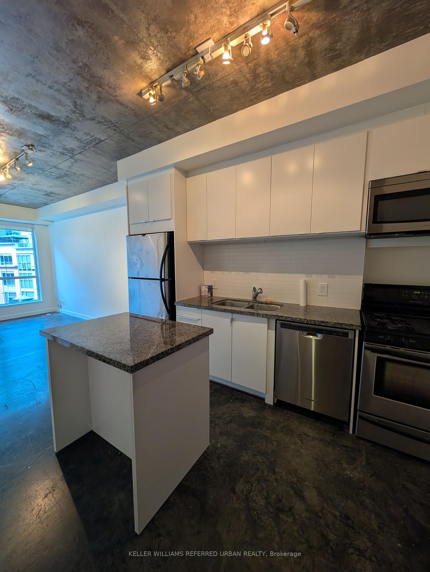 Photo 4 of Unit 303, 1 Shaw Street, Toronto, Niagara — HOMEH