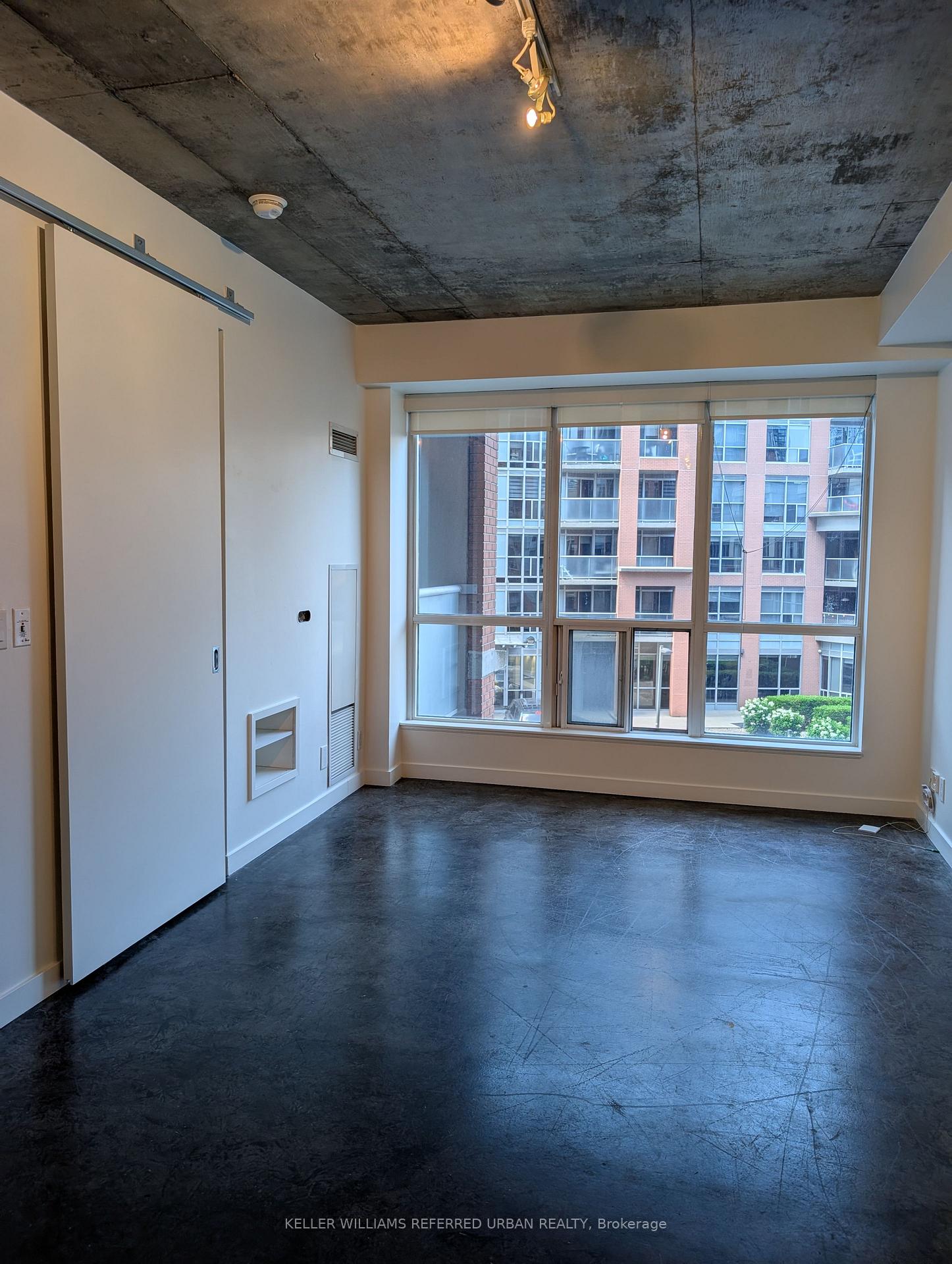 Photo 8 of Unit 303, 1 Shaw Street, Toronto, Niagara — HOMEH