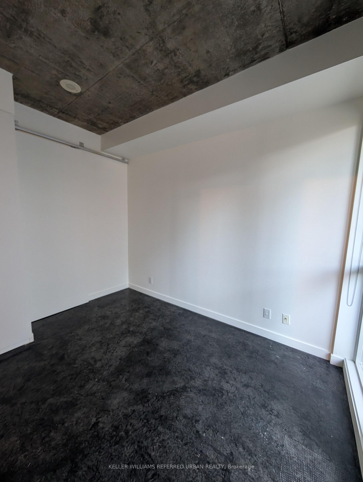 Photo 9 of Unit 303, 1 Shaw Street, Toronto, Niagara — HOMEH