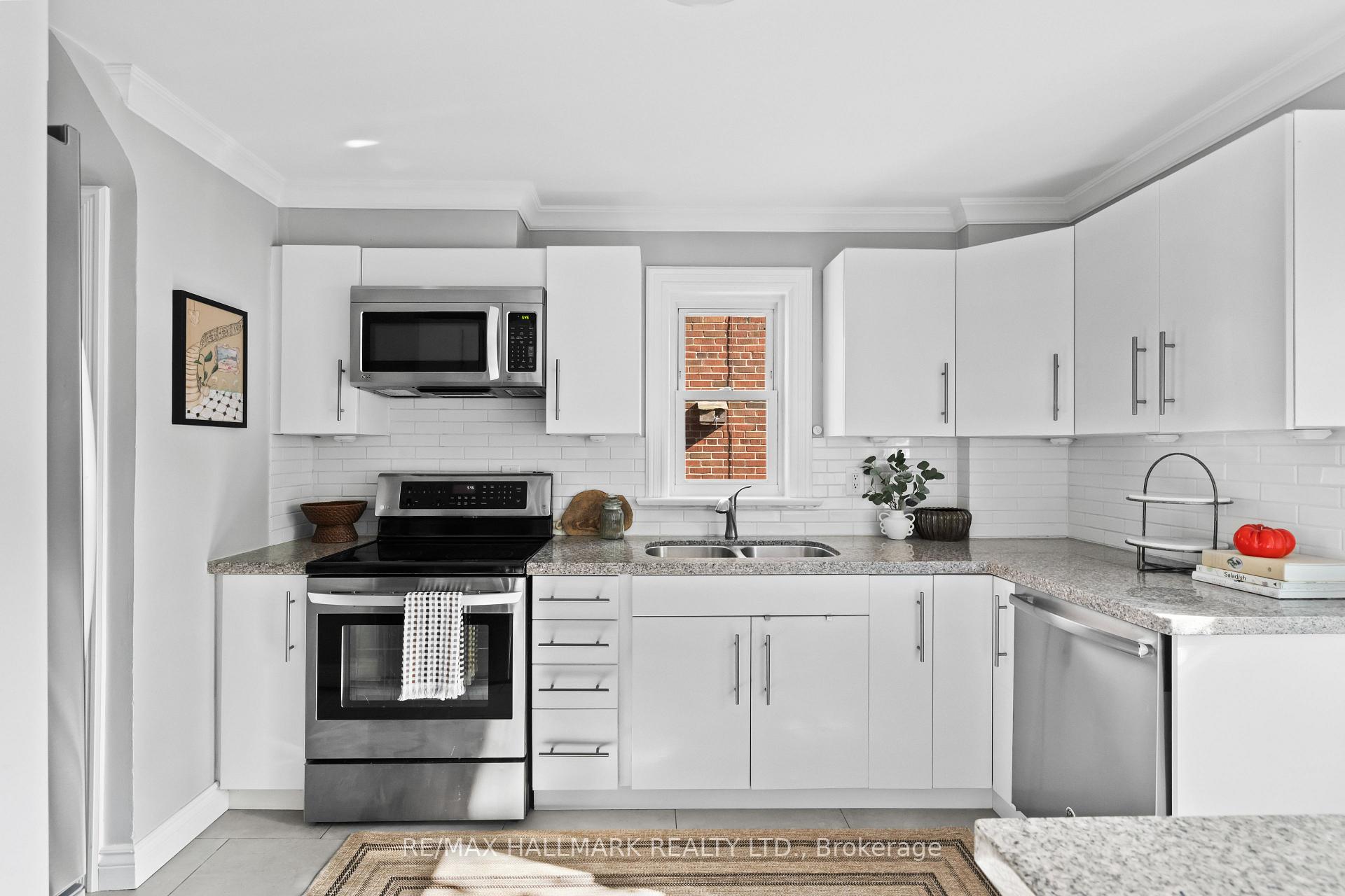 Photo 7 of 100 Atlee Avenue, Scarborough, Birchcliffe-Cliffside — HOMEH