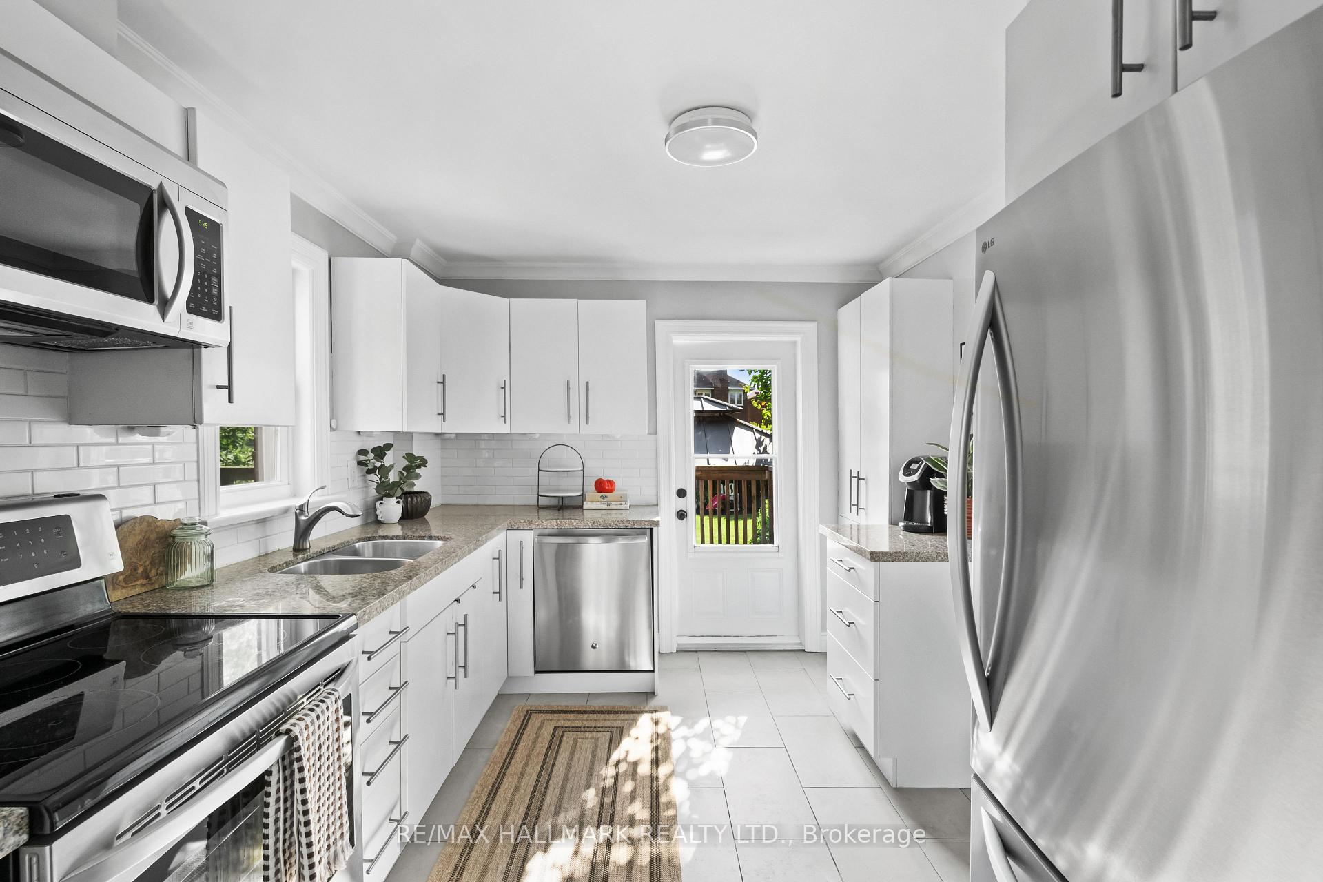 Photo 9 of 100 Atlee Avenue, Scarborough, Birchcliffe-Cliffside — HOMEH