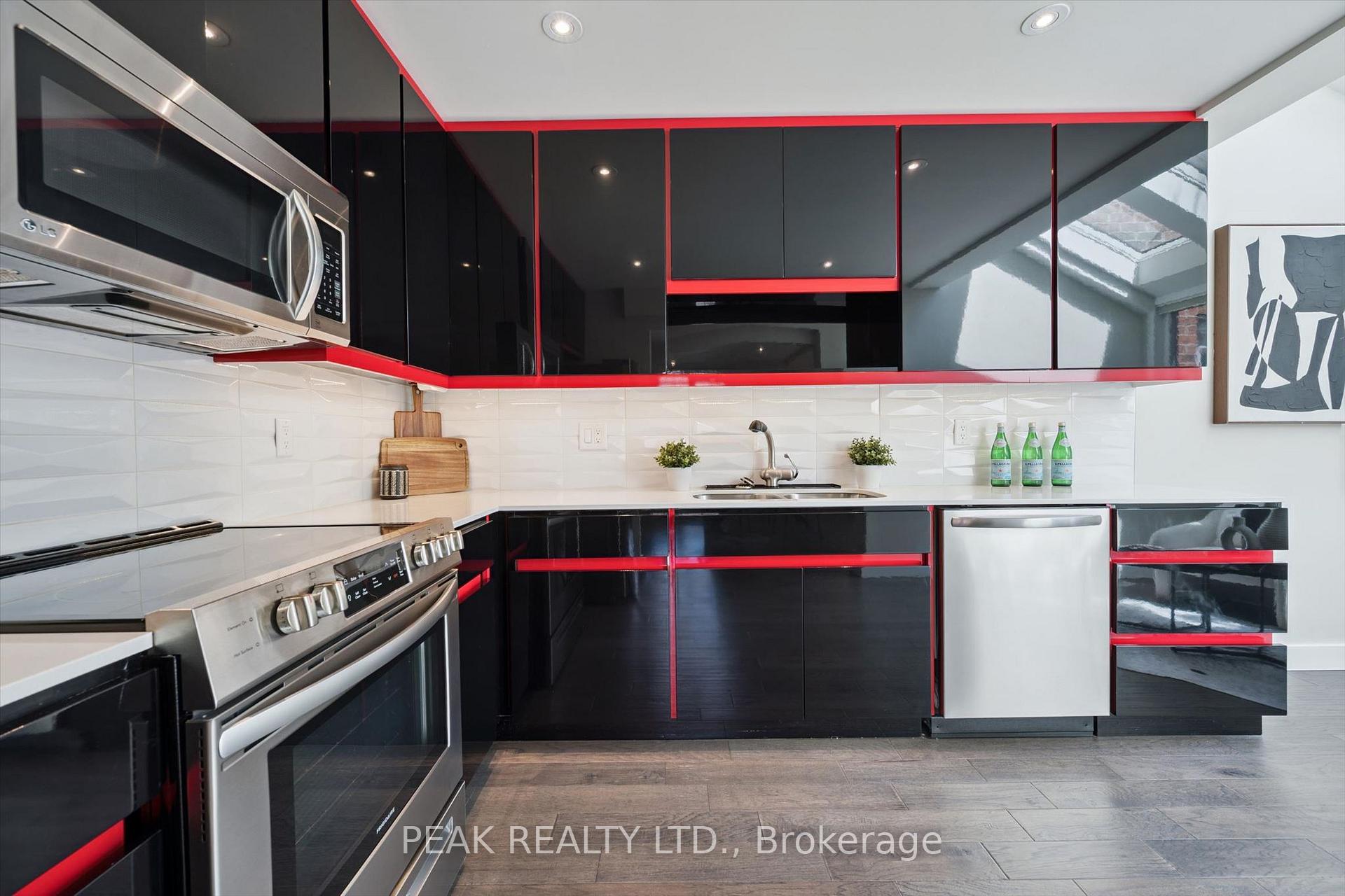 Photo 20 of Unit 1, 64 Allen Street W, Waterloo, Uptown Waterloo/North Ward — HOMEH