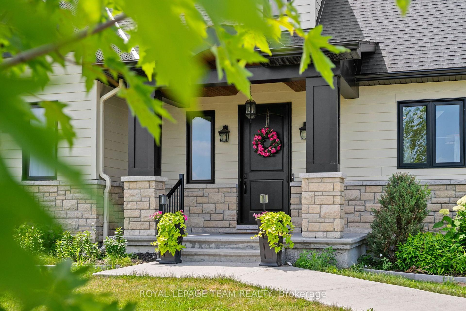 Photo 5 of 145 Barrdon Road, Ottawa, Huntley Ward (South East) — HOMEH