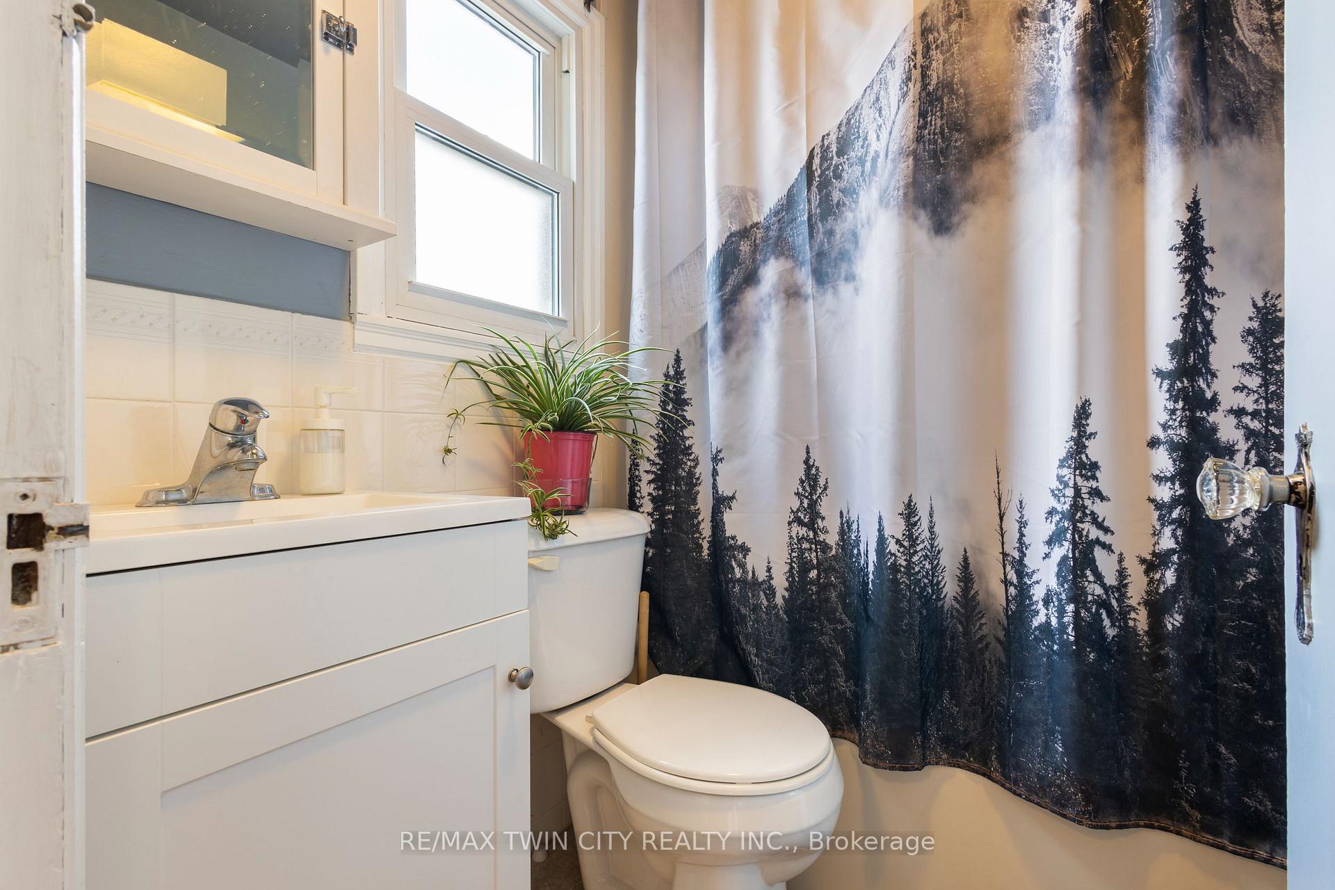Photo 31 of 1099 Union Street, Kitchener, Northward — HOMEH