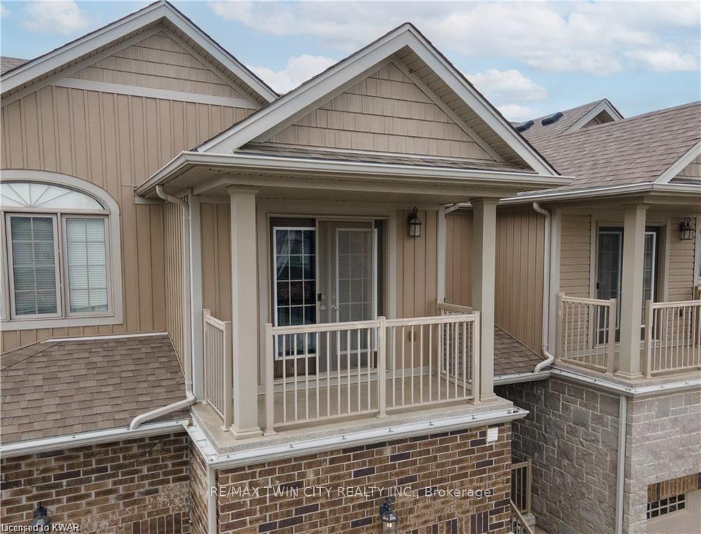 Photo 2 of 76 Meadowridge Street, Kitchener, Doon South — HOMEH