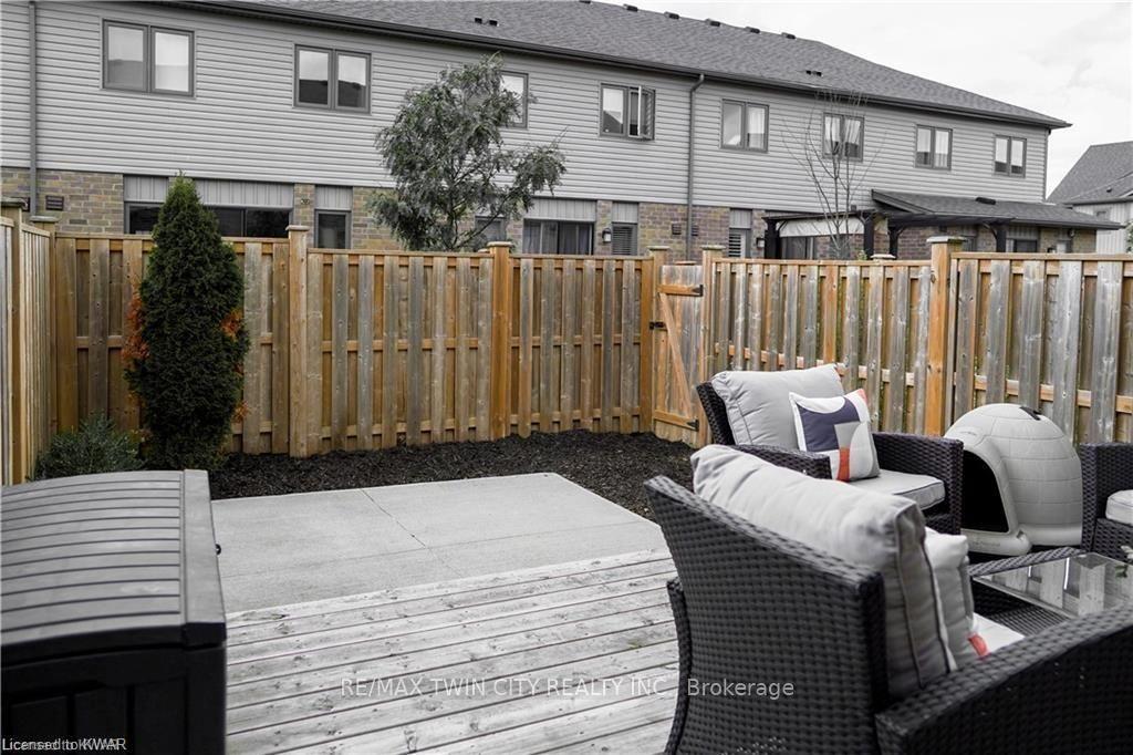Photo 31 of 76 Meadowridge Street, Kitchener, Doon South — HOMEH