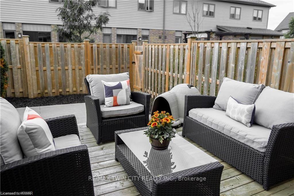 Photo 32 of 76 Meadowridge Street, Kitchener, Doon South — HOMEH