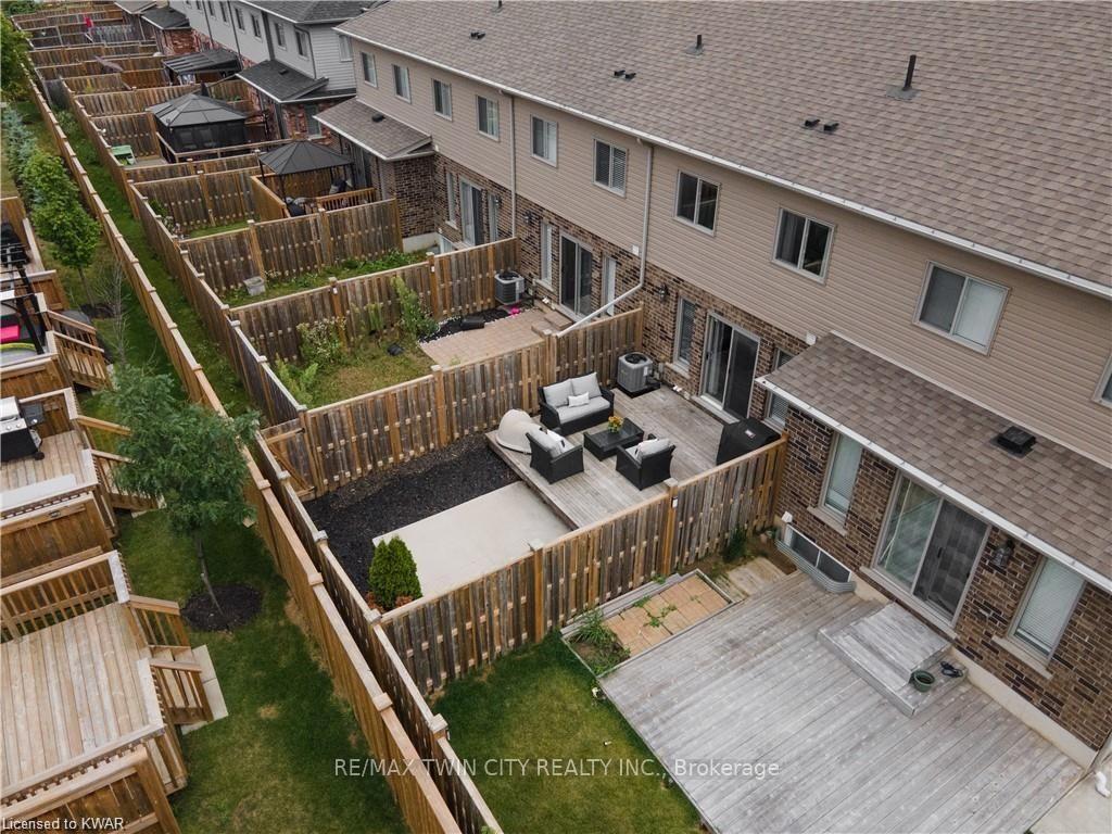 Photo 33 of 76 Meadowridge Street, Kitchener, Doon South — HOMEH