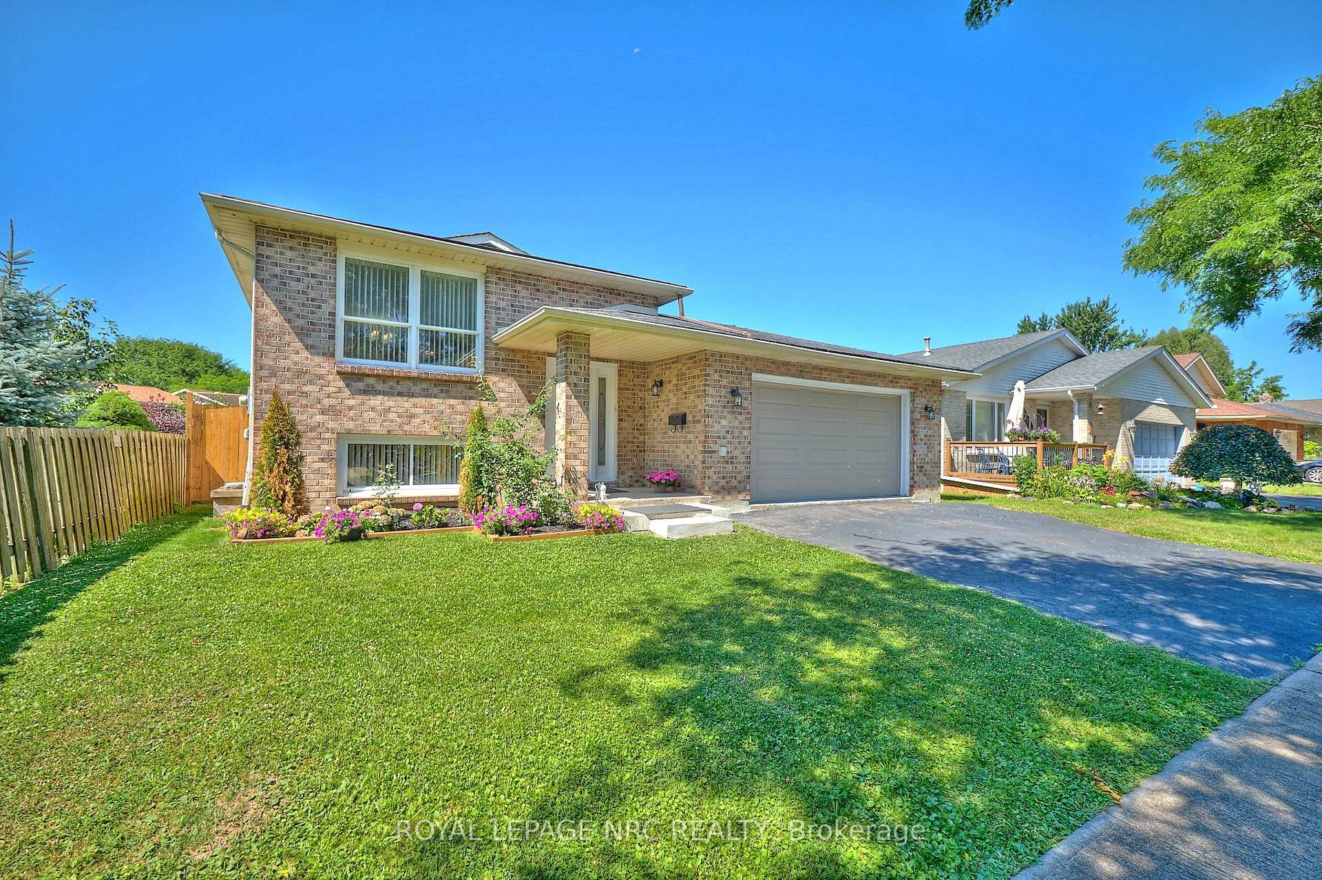 Photo 4 of 6090 Crimson Drive, Niagara Falls, Oldfield — HOMEH