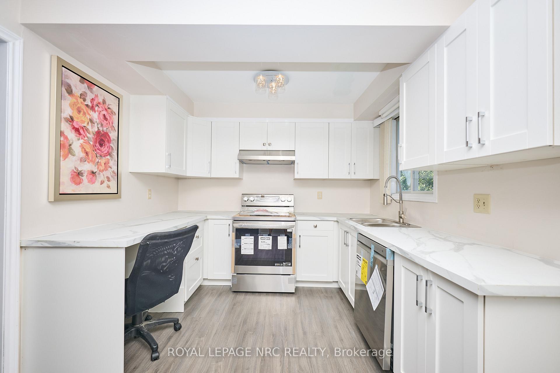 Photo 12 of 6090 Crimson Drive, Niagara Falls, Oldfield — HOMEH
