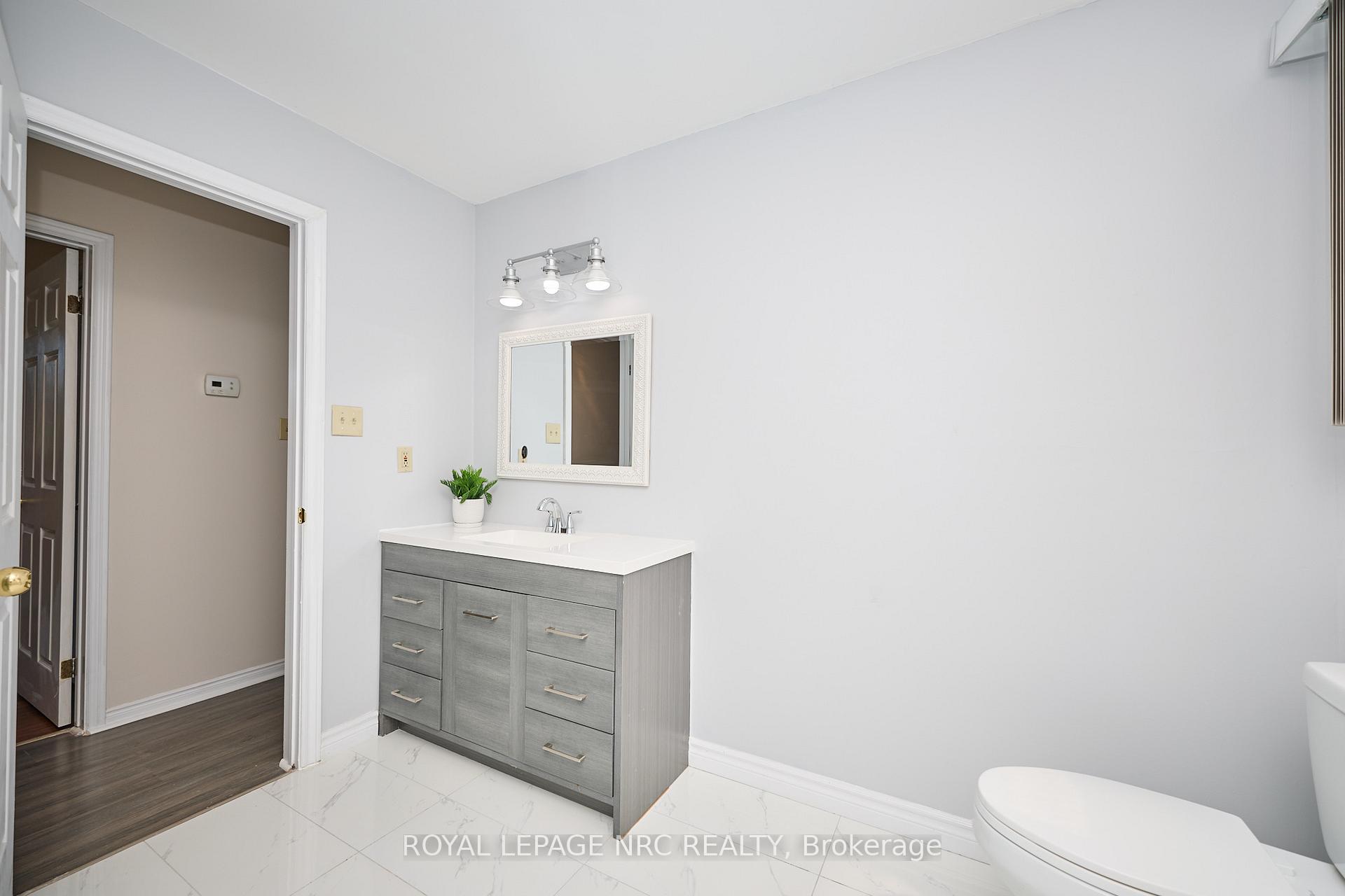Photo 19 of 6090 Crimson Drive, Niagara Falls, Oldfield — HOMEH
