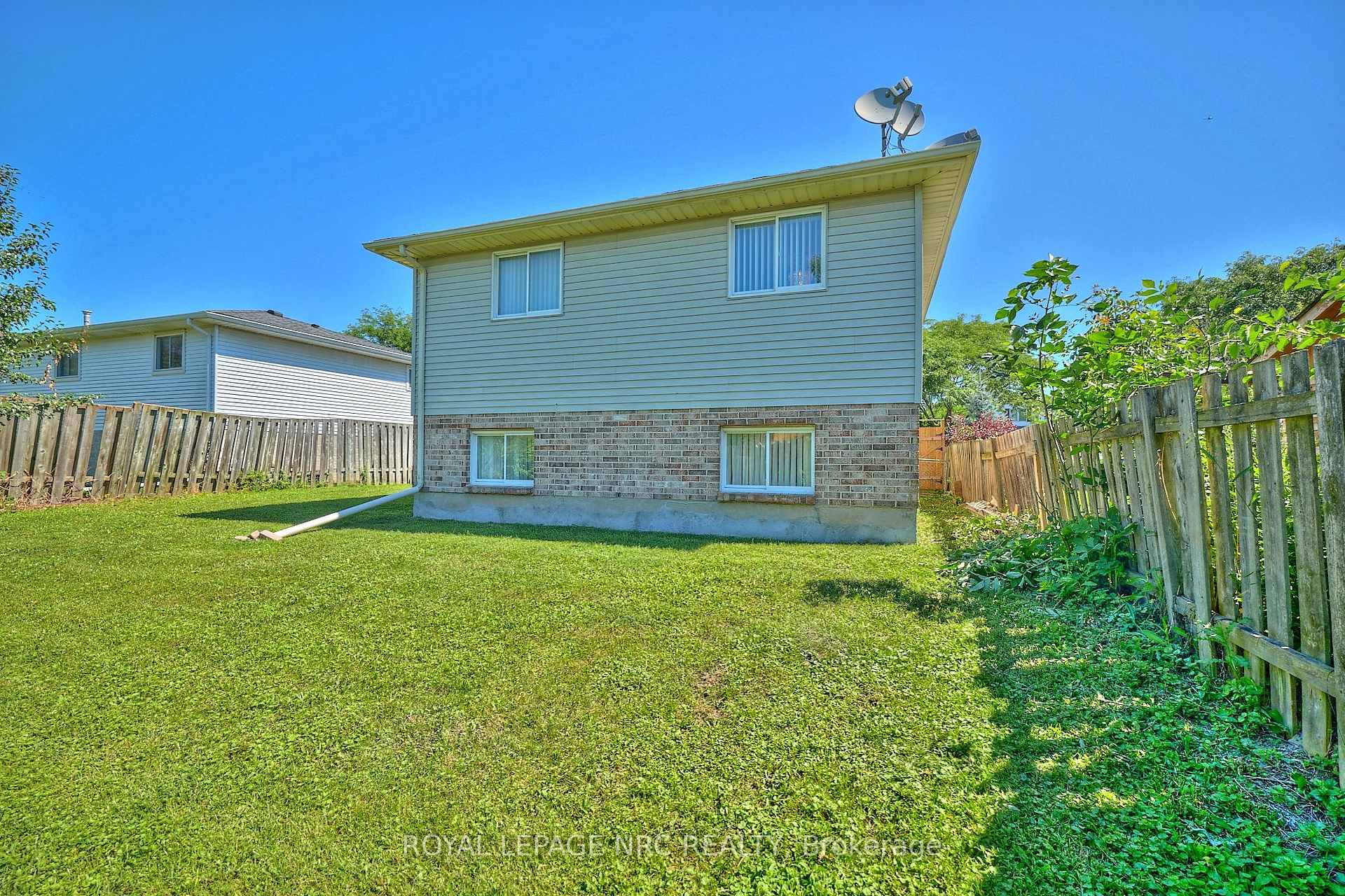 Photo 30 of 6090 Crimson Drive, Niagara Falls, Oldfield — HOMEH