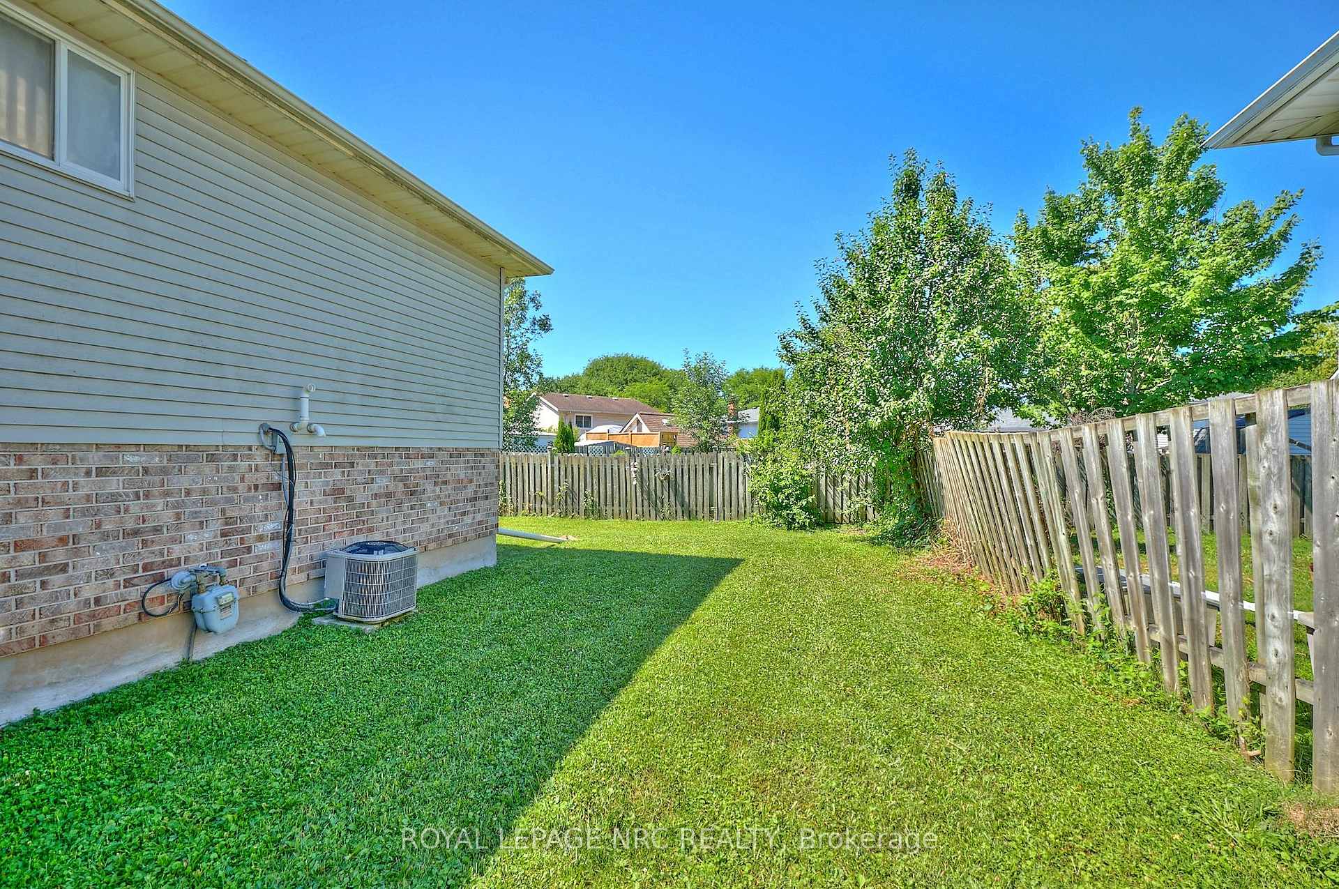 Photo 34 of 6090 Crimson Drive, Niagara Falls, Oldfield — HOMEH
