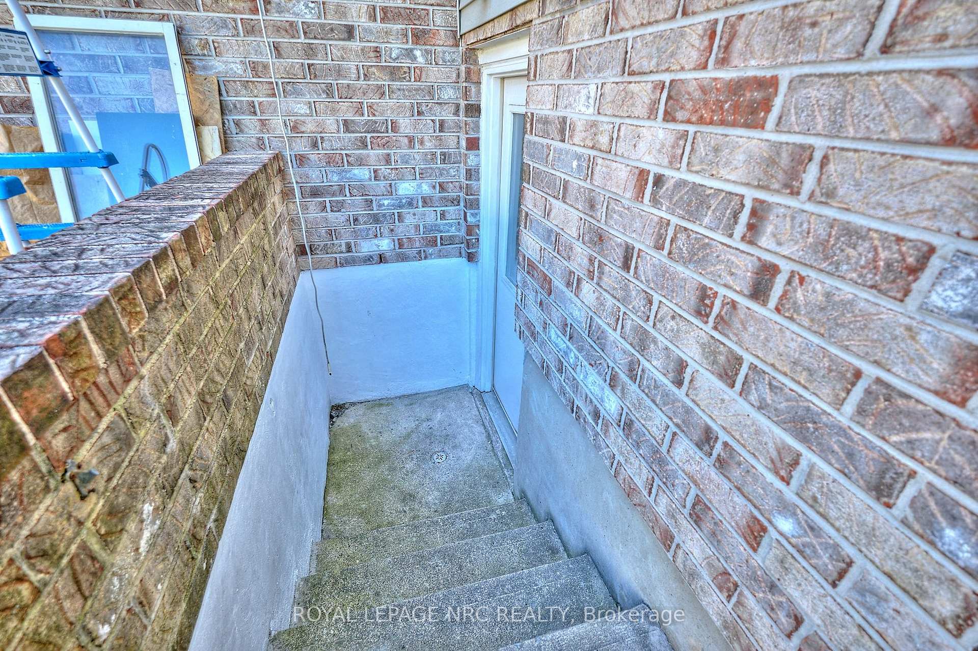 Photo 36 of 6090 Crimson Drive, Niagara Falls, Oldfield — HOMEH
