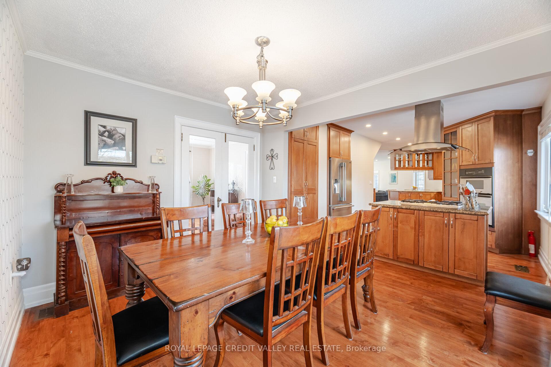 Photo 20 of 20 Fleming Avenue, Brampton, Downtown Brampton — HOMEH