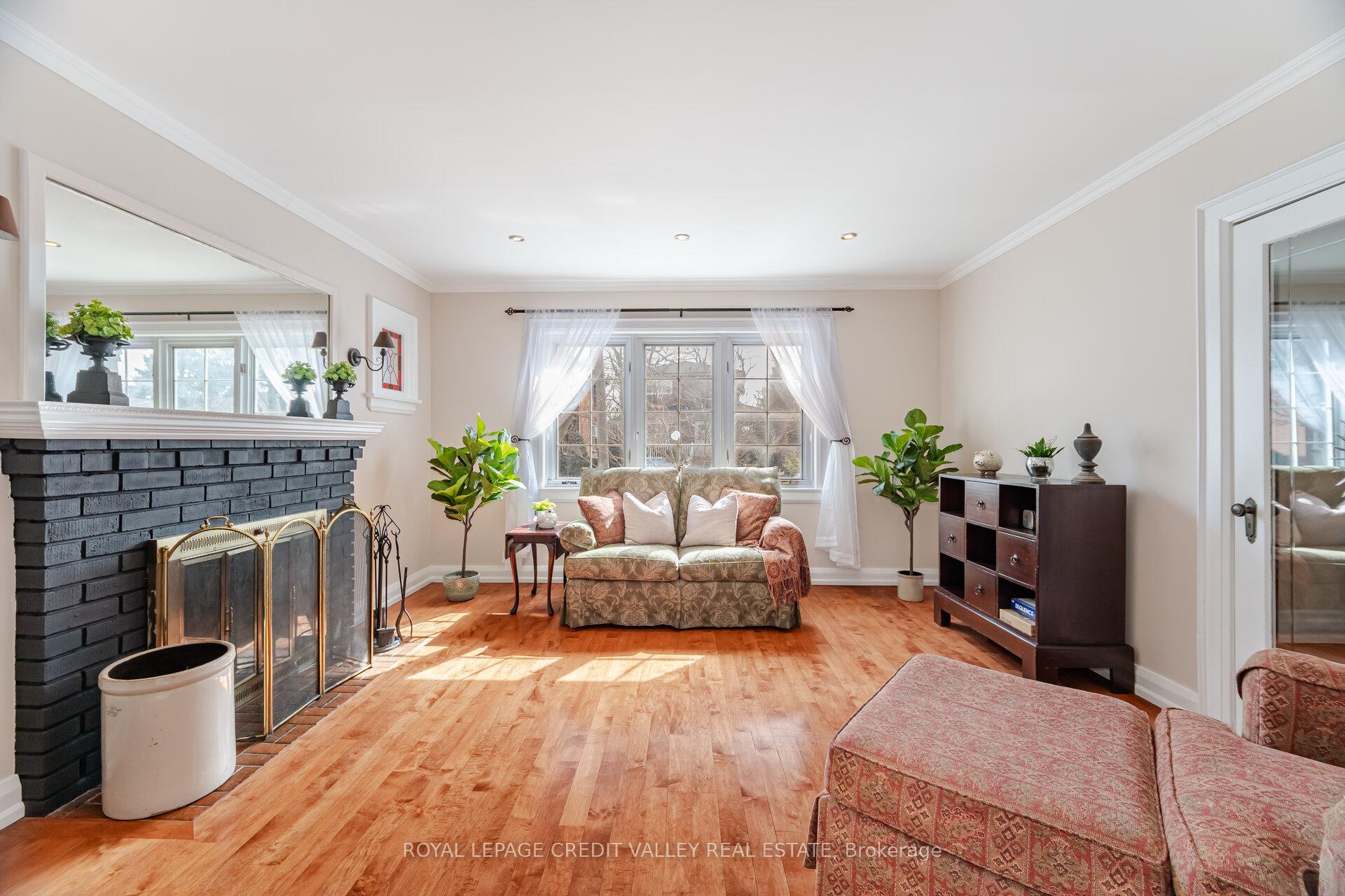 Photo 22 of 20 Fleming Avenue, Brampton, Downtown Brampton — HOMEH