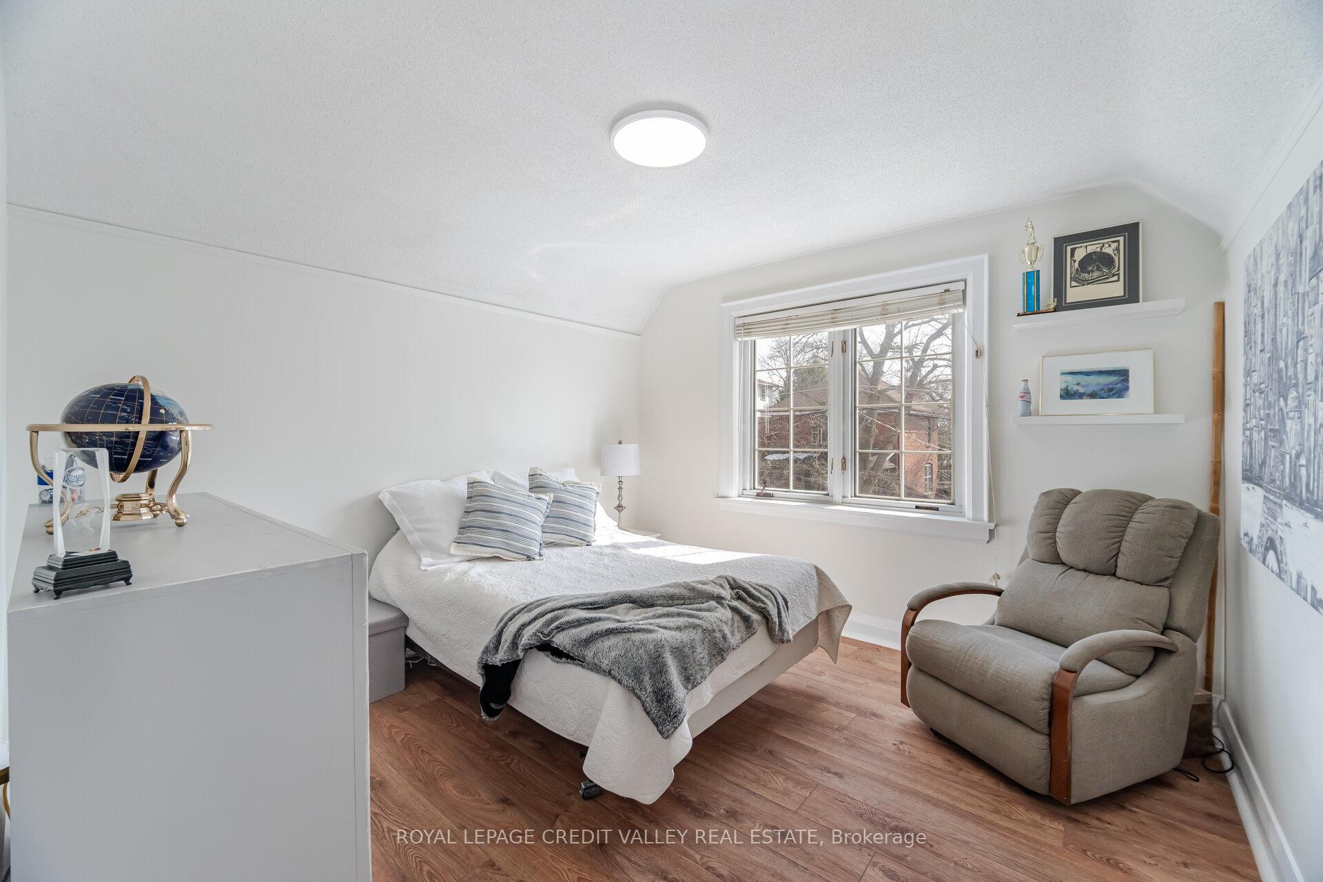 Photo 30 of 20 Fleming Avenue, Brampton, Downtown Brampton — HOMEH