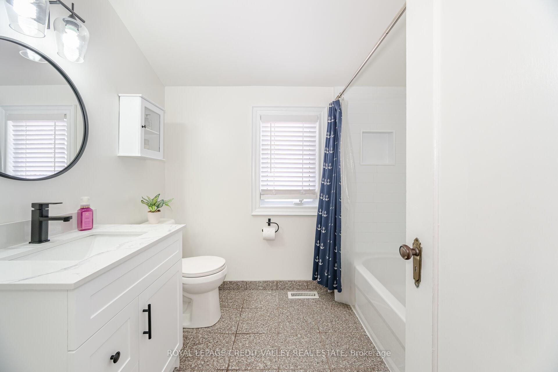 Photo 32 of 20 Fleming Avenue, Brampton, Downtown Brampton — HOMEH