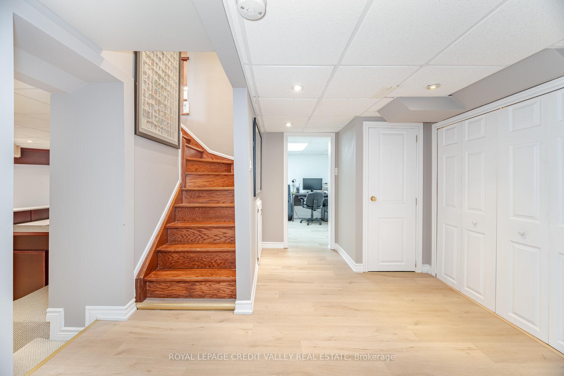 Photo 33 of 20 Fleming Avenue, Brampton, Downtown Brampton — HOMEH
