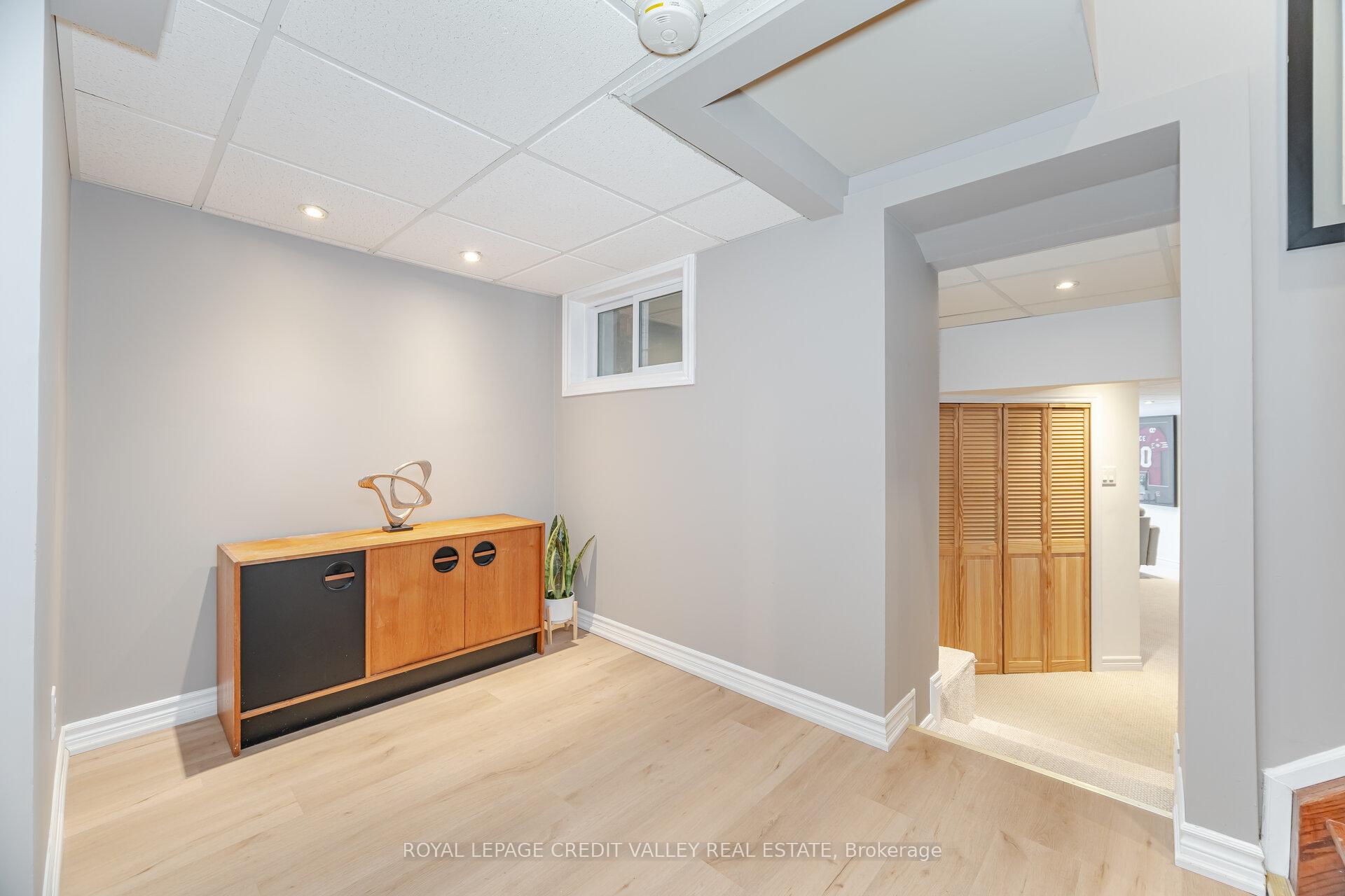 Photo 34 of 20 Fleming Avenue, Brampton, Downtown Brampton — HOMEH